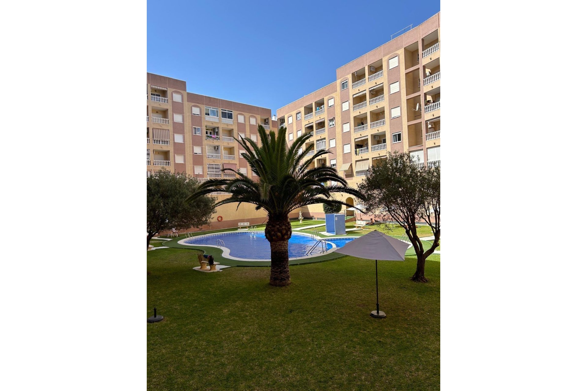 Resale - Apartamento - Torrevieja - Centro