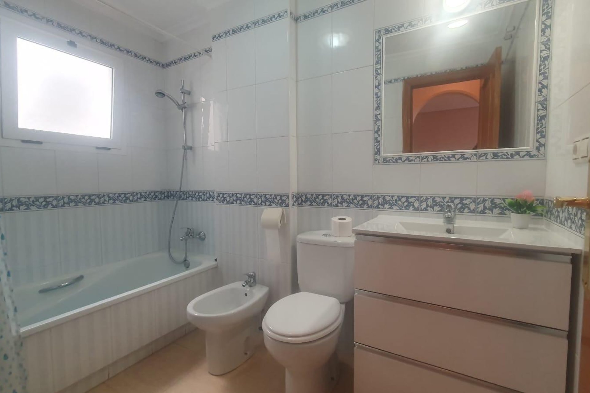 Resale - Apartamento - Torrevieja - Centro