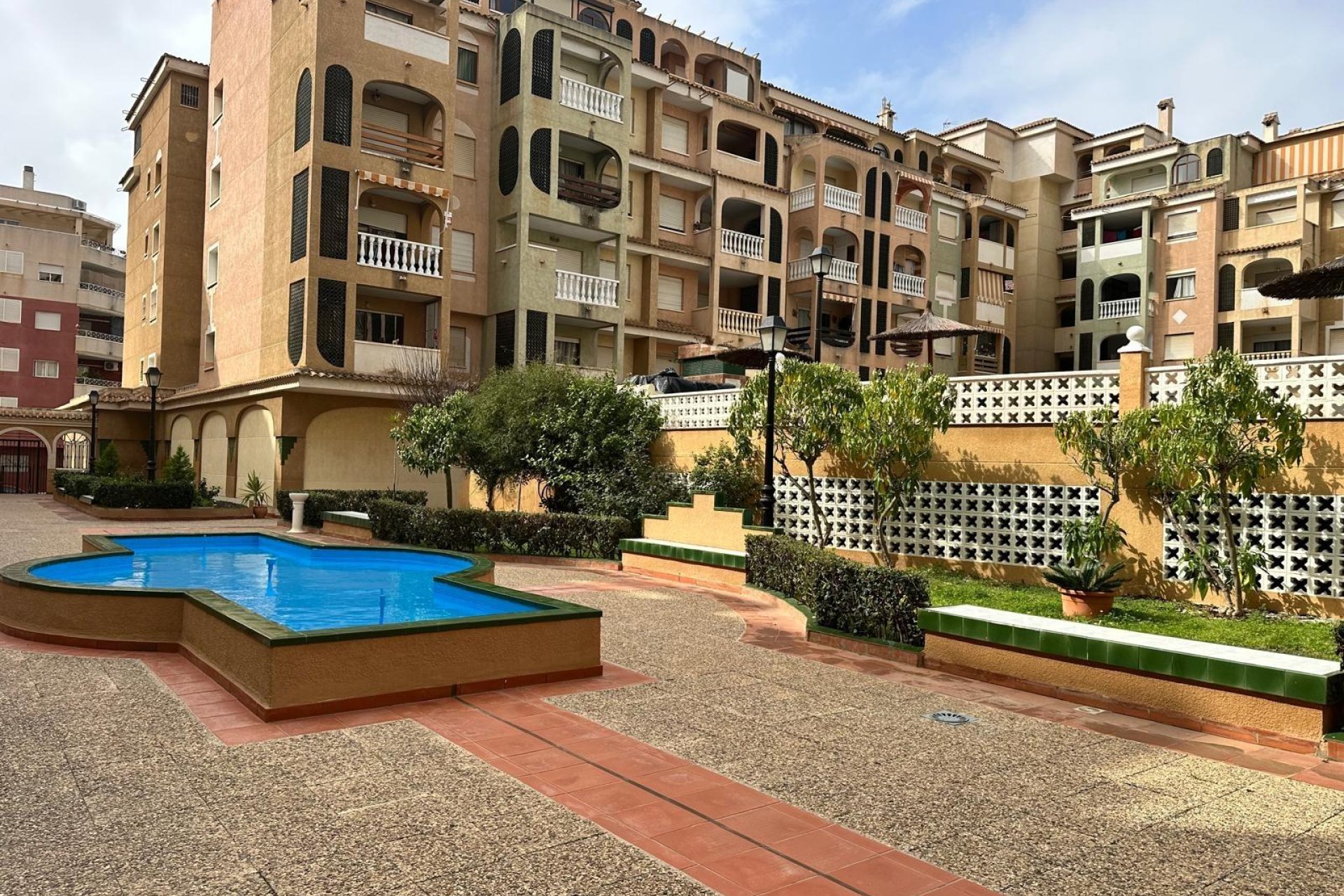 Resale - Apartamento - Torrevieja - Centro