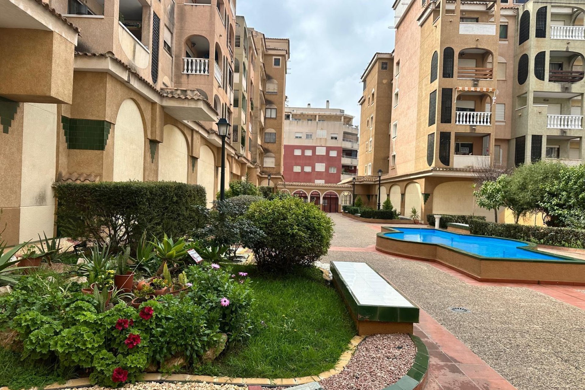 Resale - Apartamento - Torrevieja - Centro