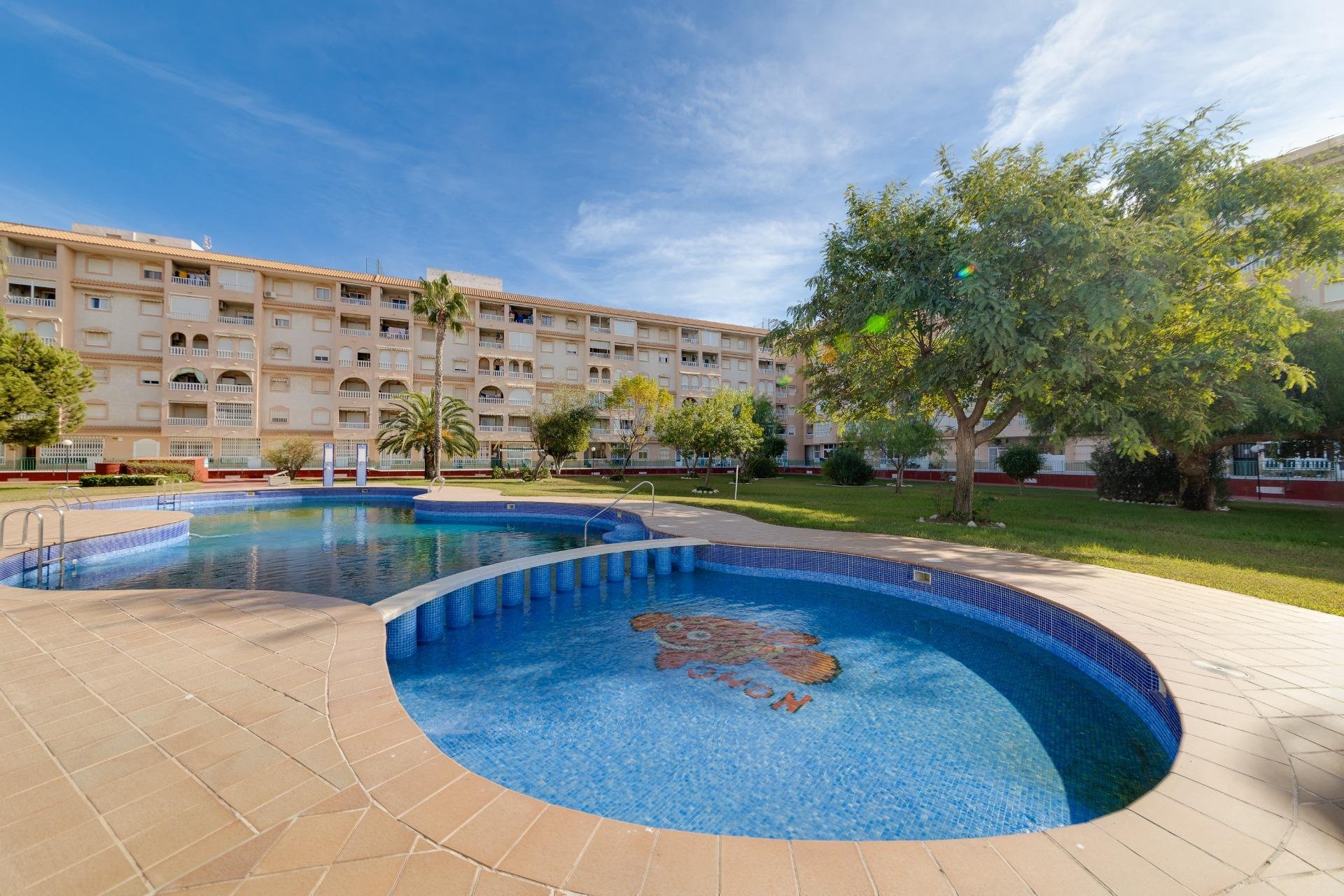 Resale - Apartamento - Torrevieja - Centro