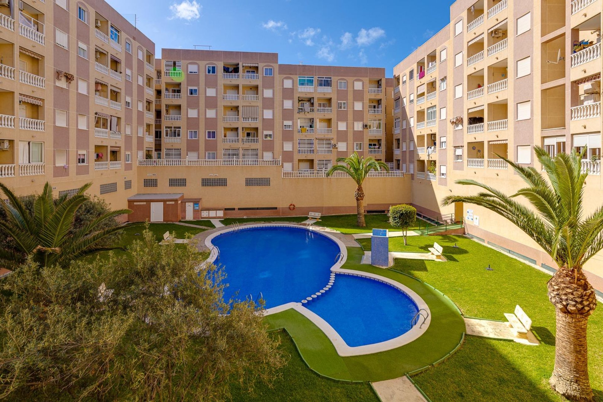 Resale - Apartamento - Torrevieja - Centro