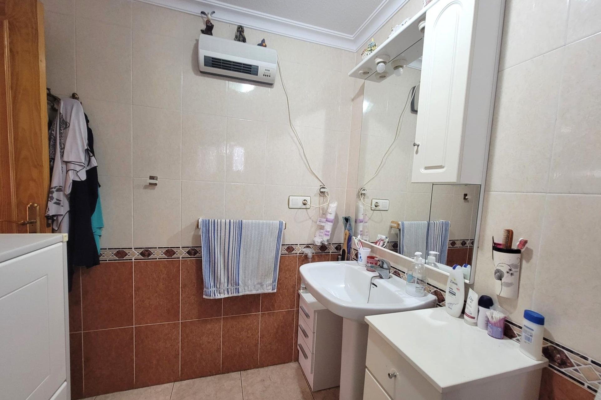 Resale - Apartamento - Torrevieja - Centro