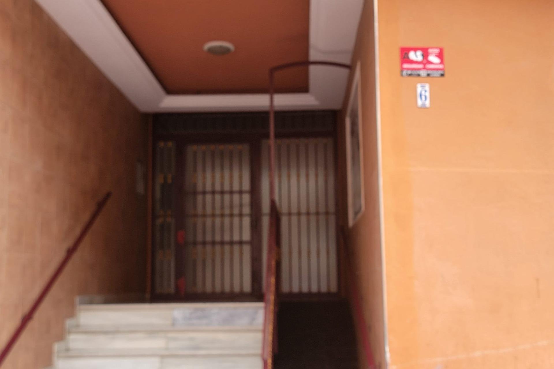 Resale - Apartamento - Torrevieja - Centro