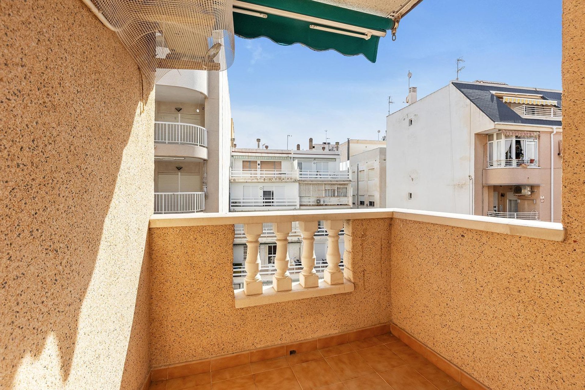 Resale - Apartamento - Torrevieja - Centro