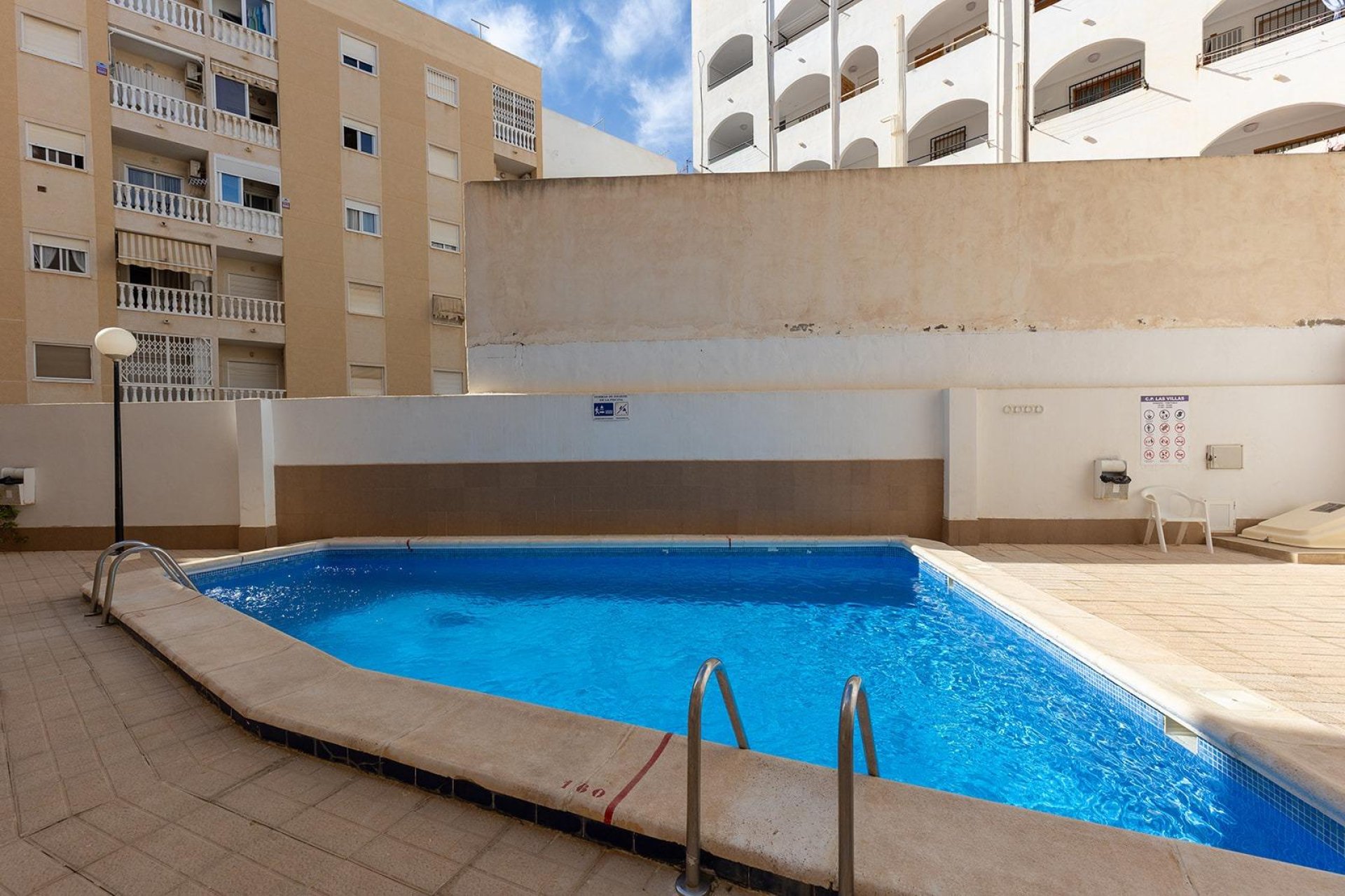Resale - Apartamento - Torrevieja - Centro