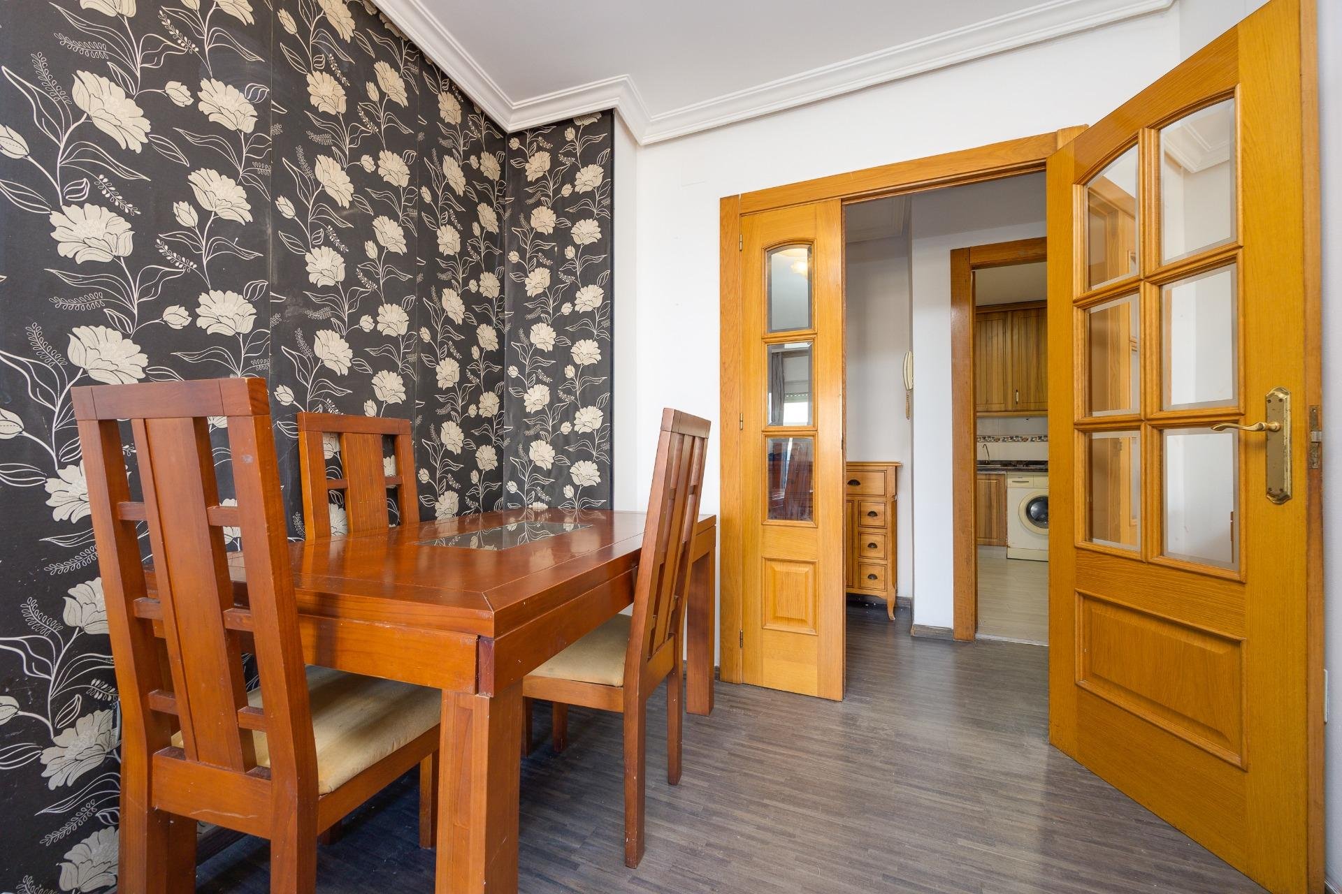 Resale - Apartamento - Torrevieja - Centro