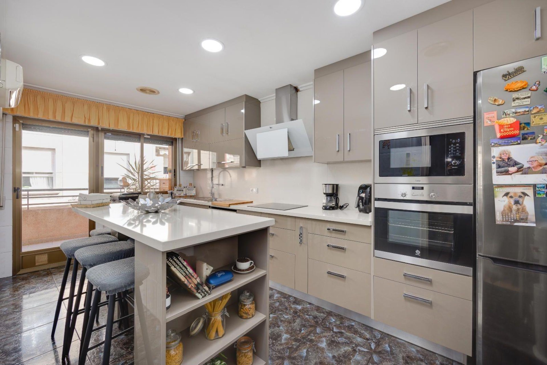 Resale - Apartamento - Torrevieja - Centro