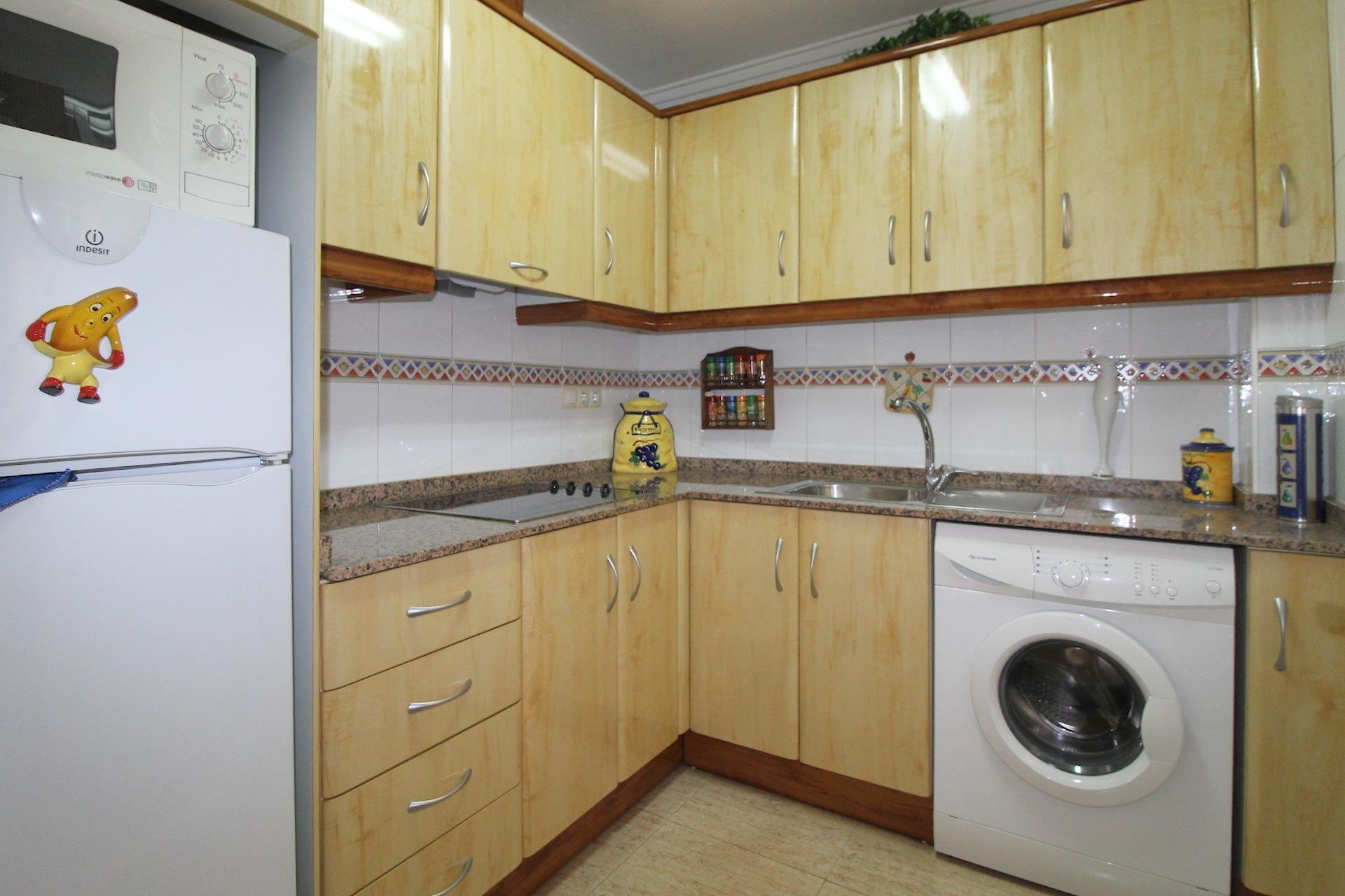 Resale - Apartamento - Torrevieja - Centro