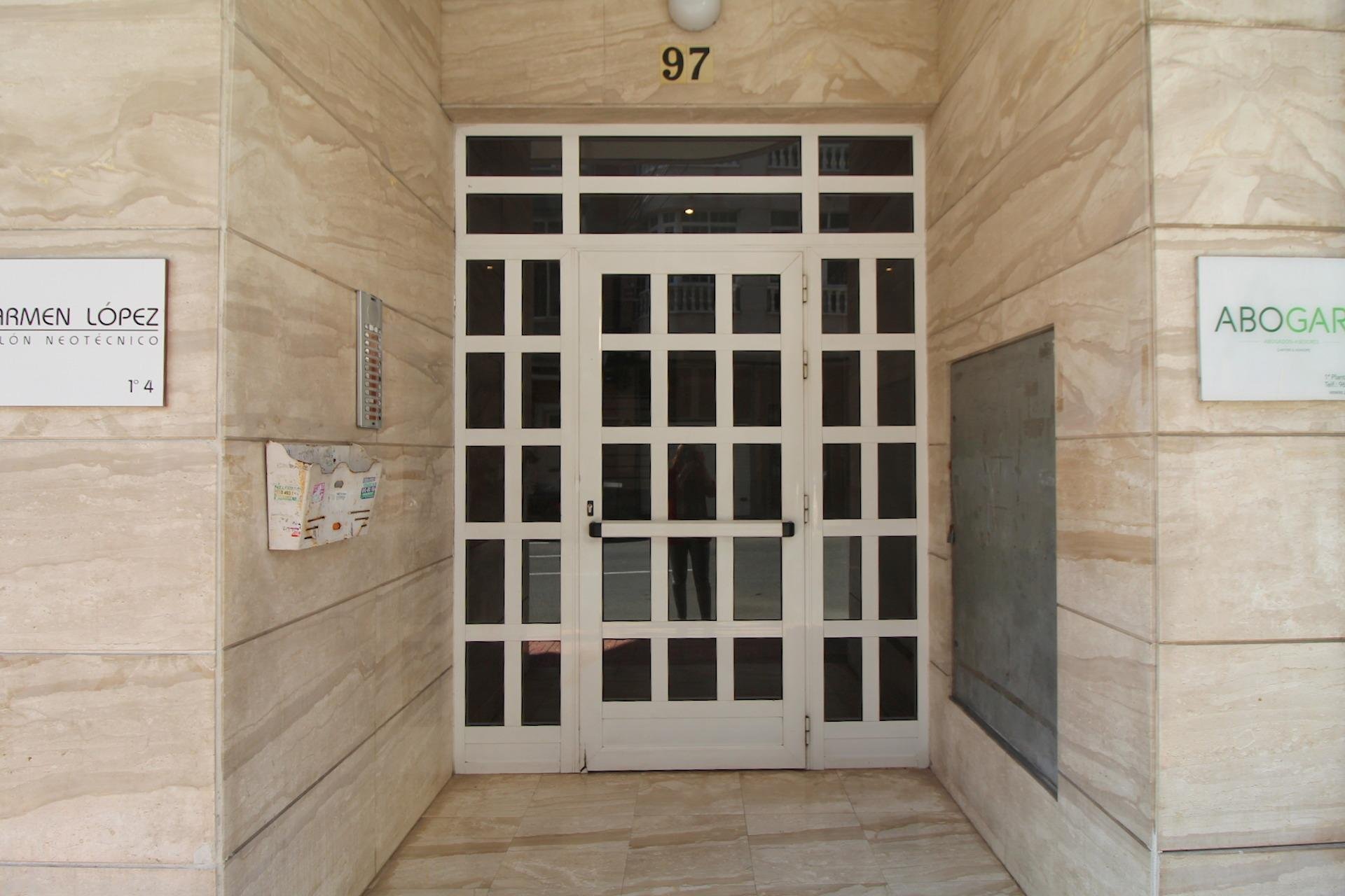 Resale - Apartamento - Torrevieja - Centro