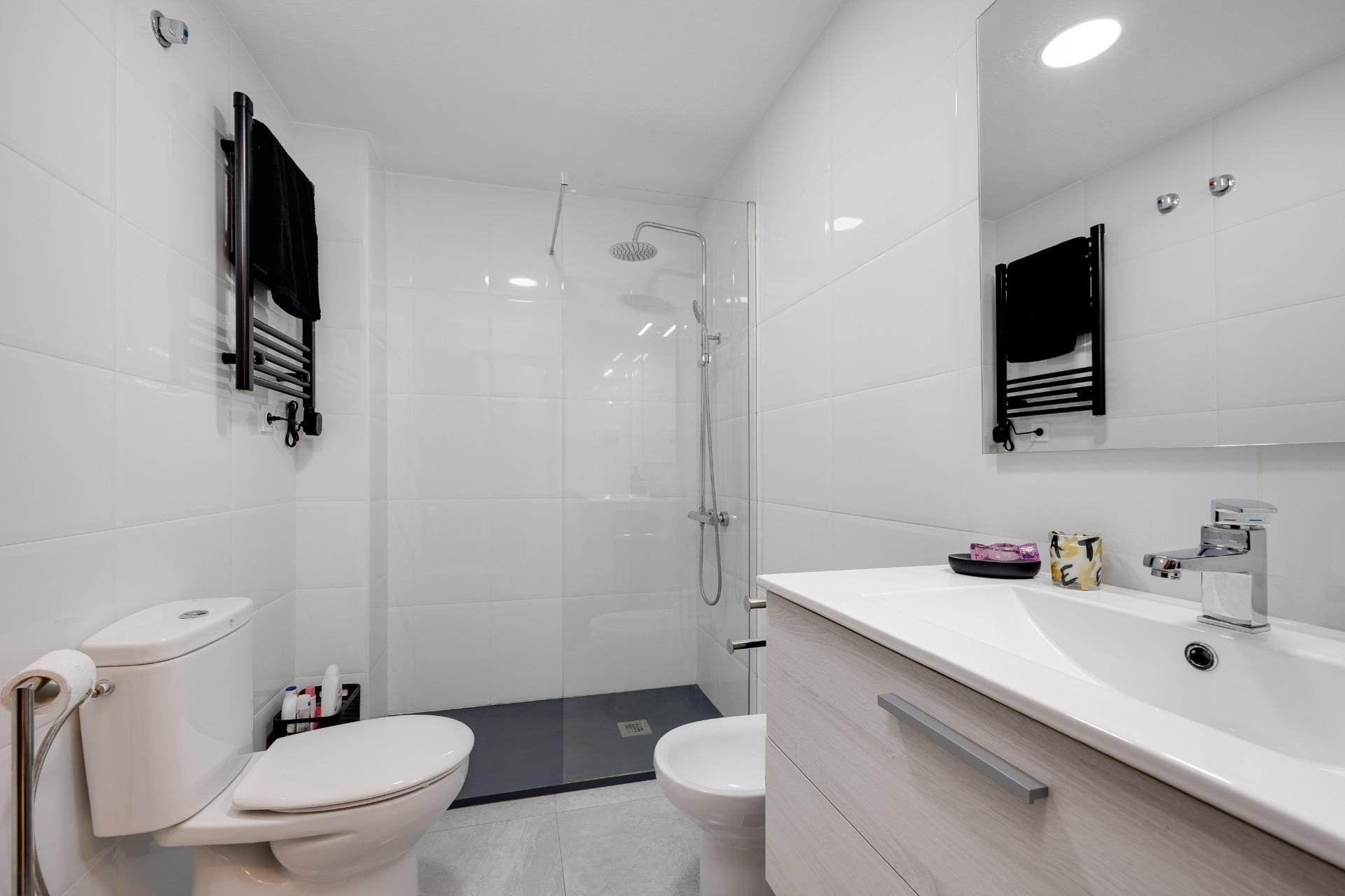 Resale - Apartamento - Torrevieja - Centro