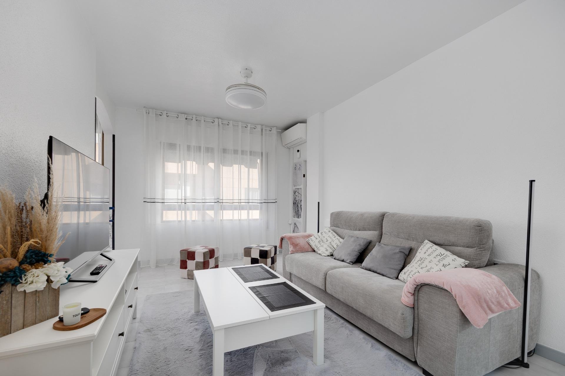 Resale - Apartamento - Torrevieja - Centro