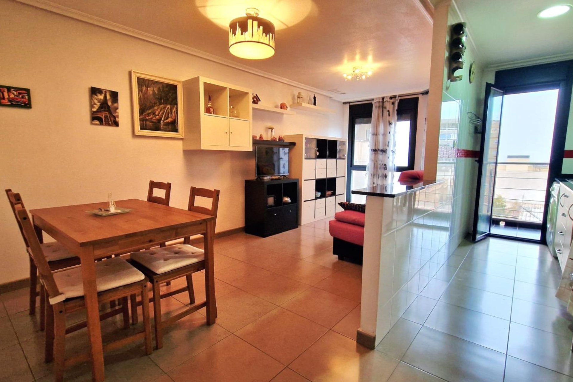 Resale - Apartamento - Torrevieja - Centro