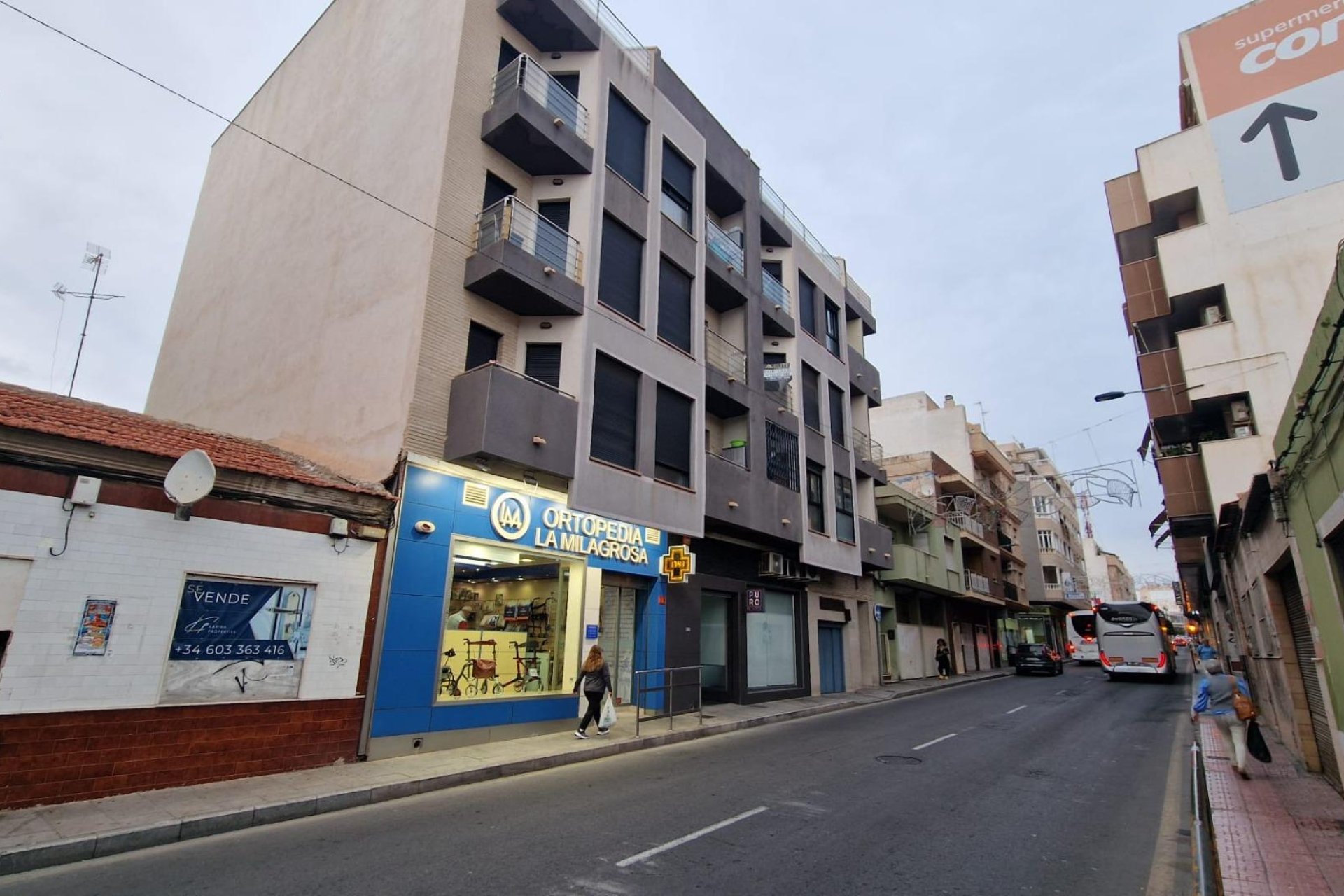 Resale - Apartamento - Torrevieja - Centro