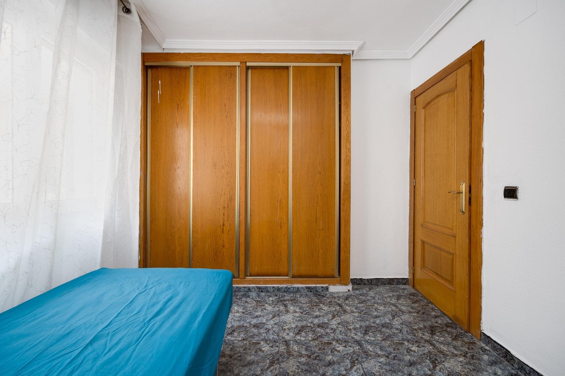 Resale - Apartamento - Torrevieja - Centro