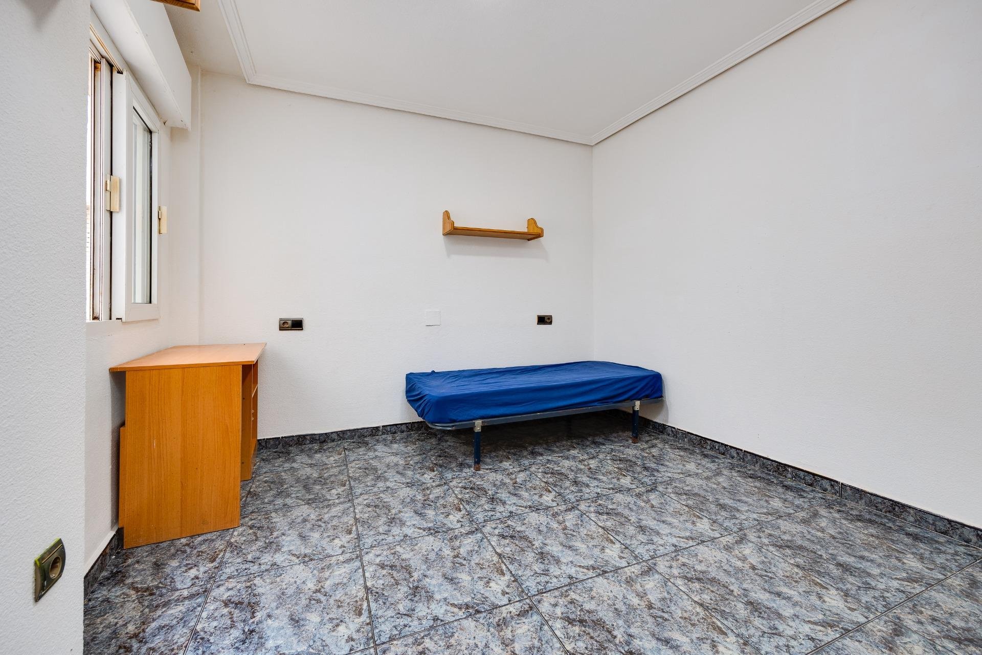 Resale - Apartamento - Torrevieja - Centro