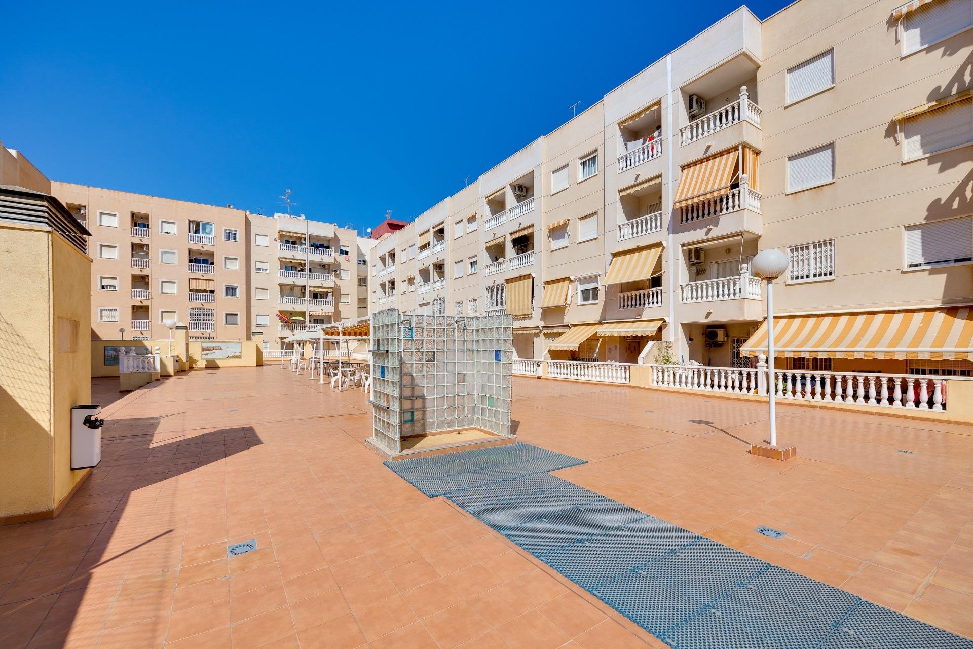 Resale - Apartamento - Torrevieja - Centro