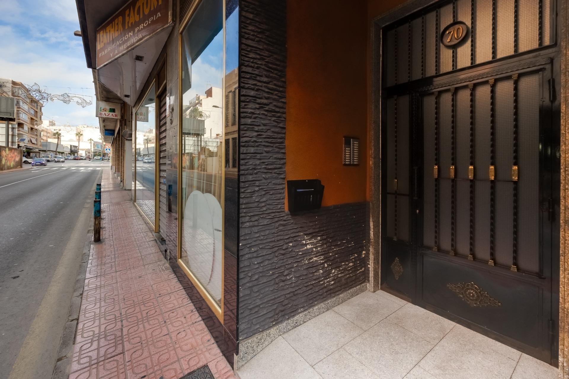 Resale - Apartamento - Torrevieja - Centro