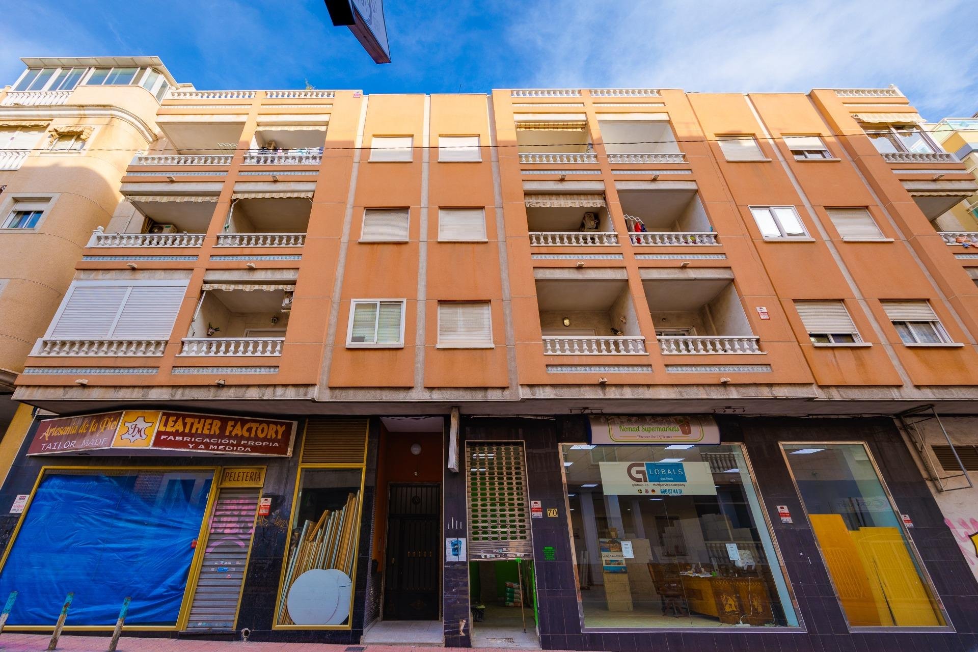 Resale - Apartamento - Torrevieja - Centro
