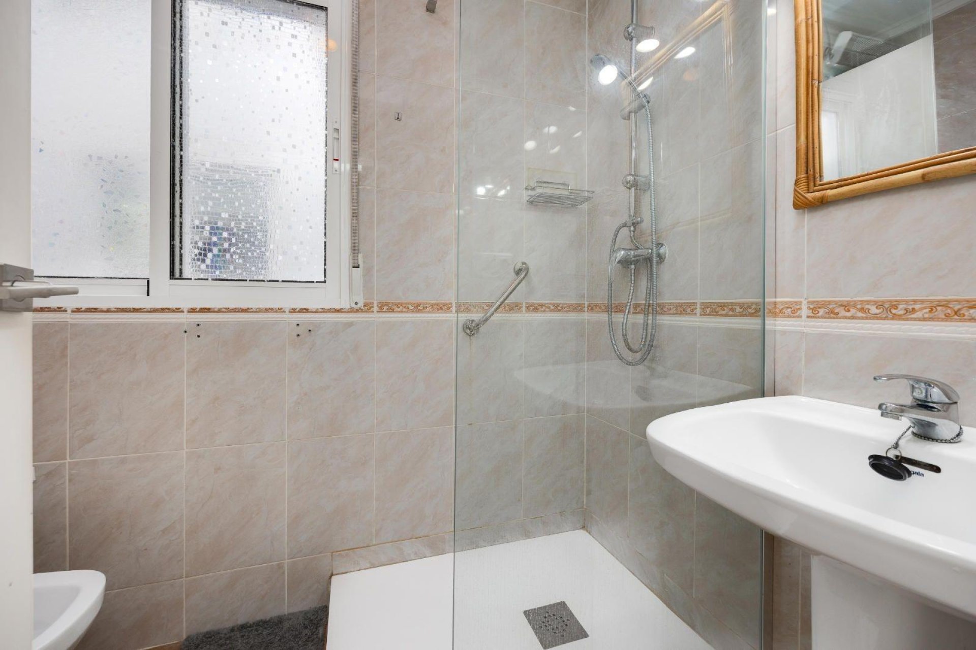 Resale - Apartamento - Torrevieja - Centro