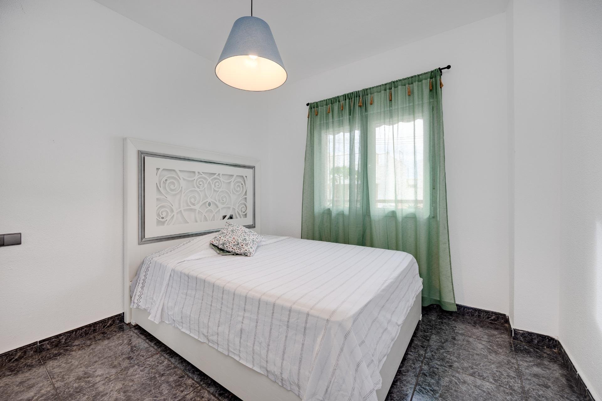 Resale - Apartamento - Torrevieja - Centro