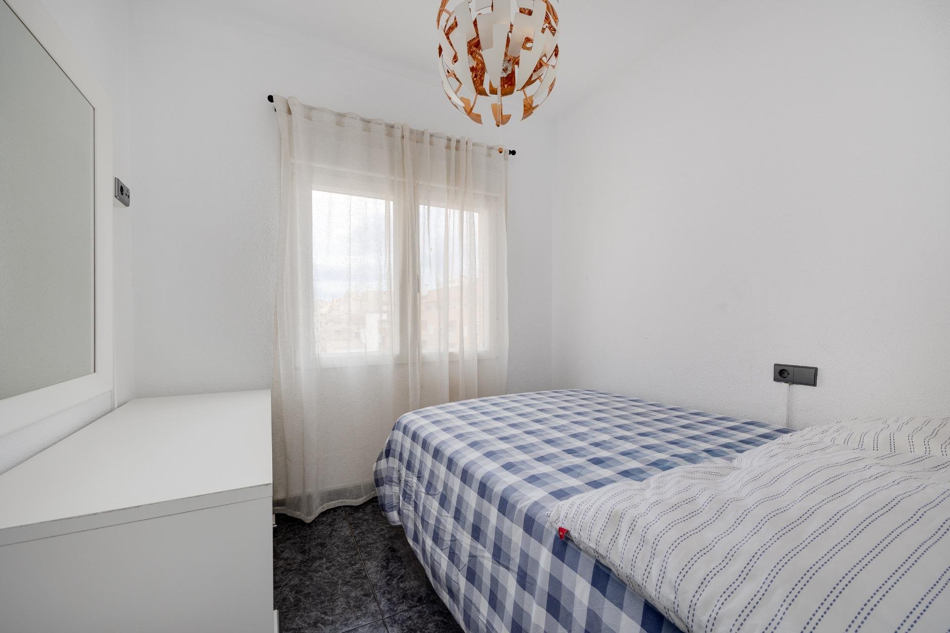 Resale - Apartamento - Torrevieja - Centro