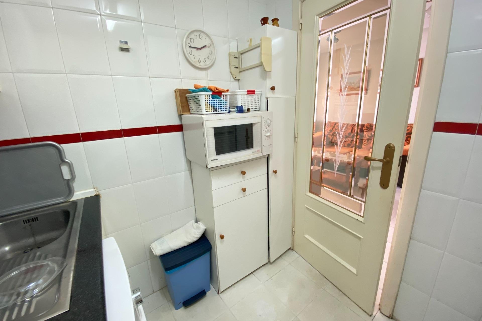 Resale - Apartamento - Torrevieja - Centro