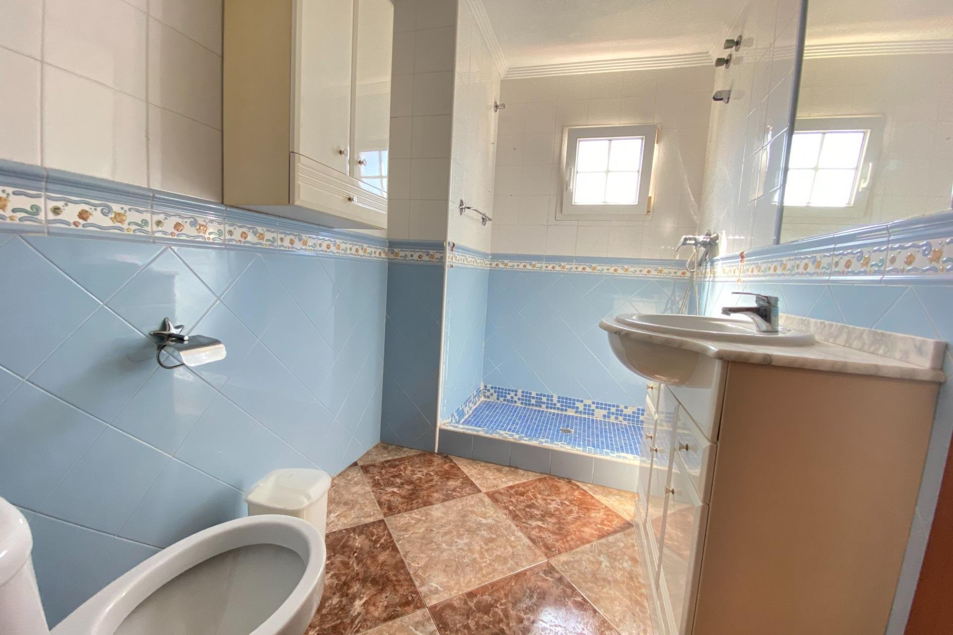 Resale - Apartamento - Torrevieja - Centro