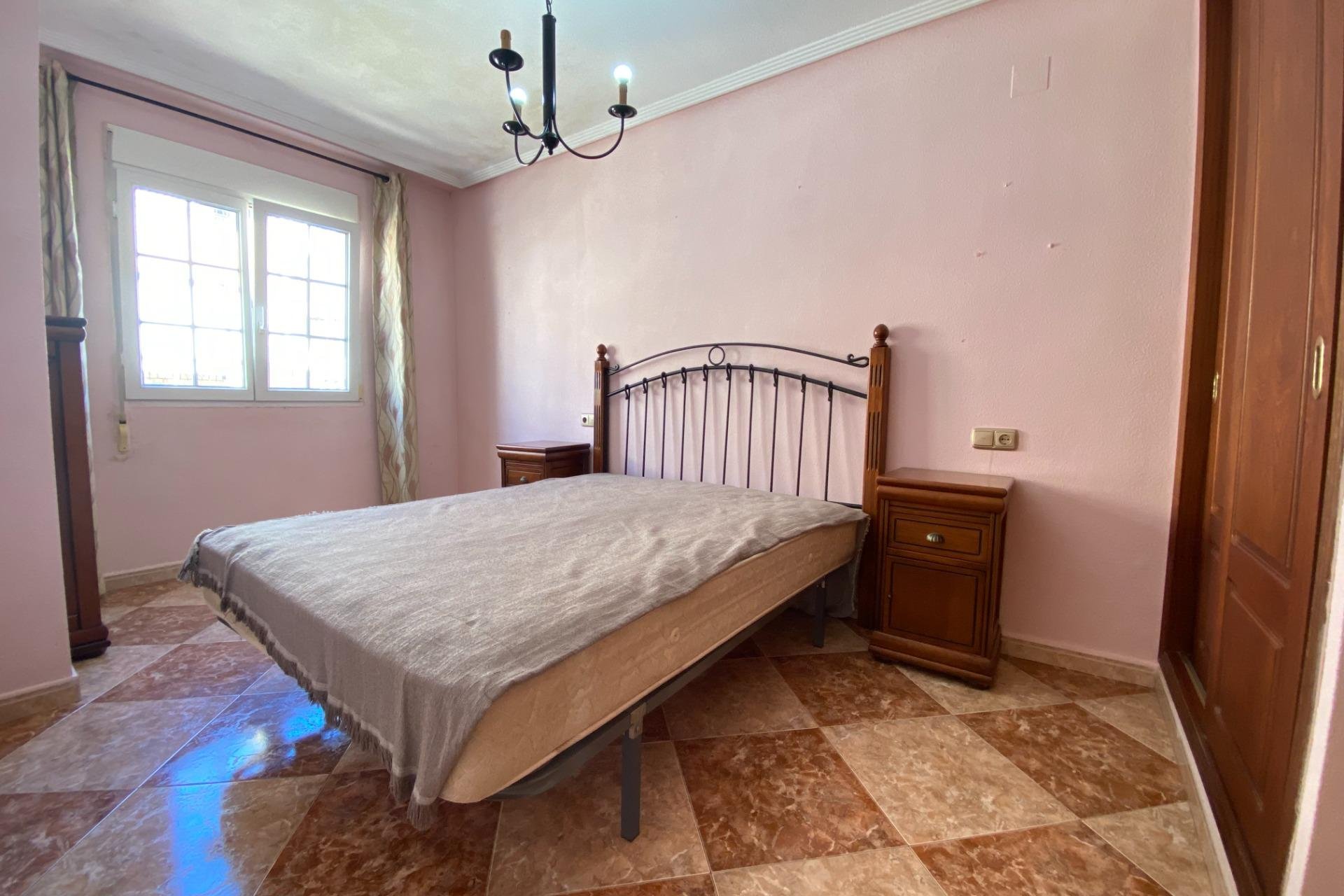 Resale - Apartamento - Torrevieja - Centro