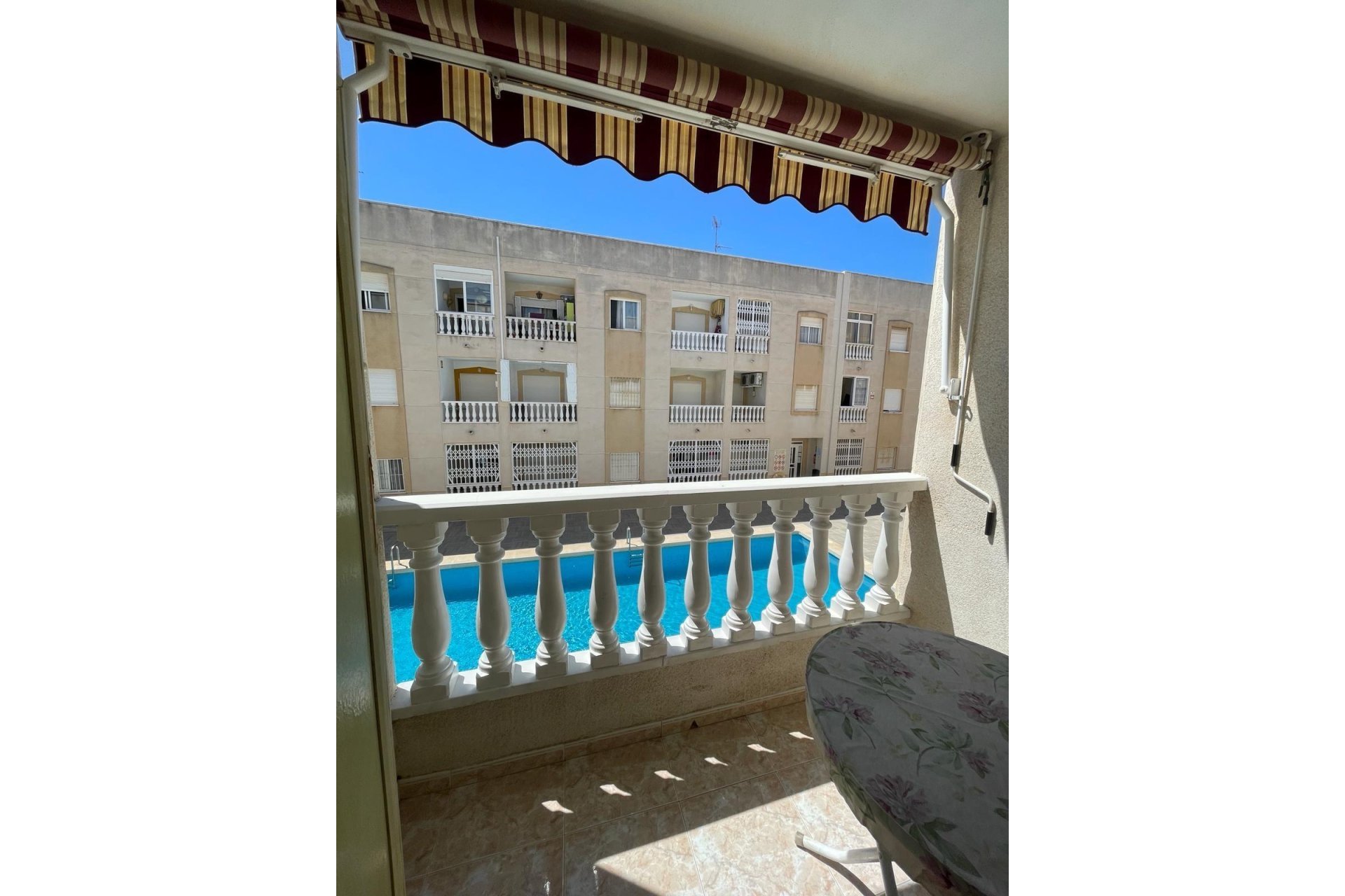 Resale - Apartamento - Torrevieja - Centro