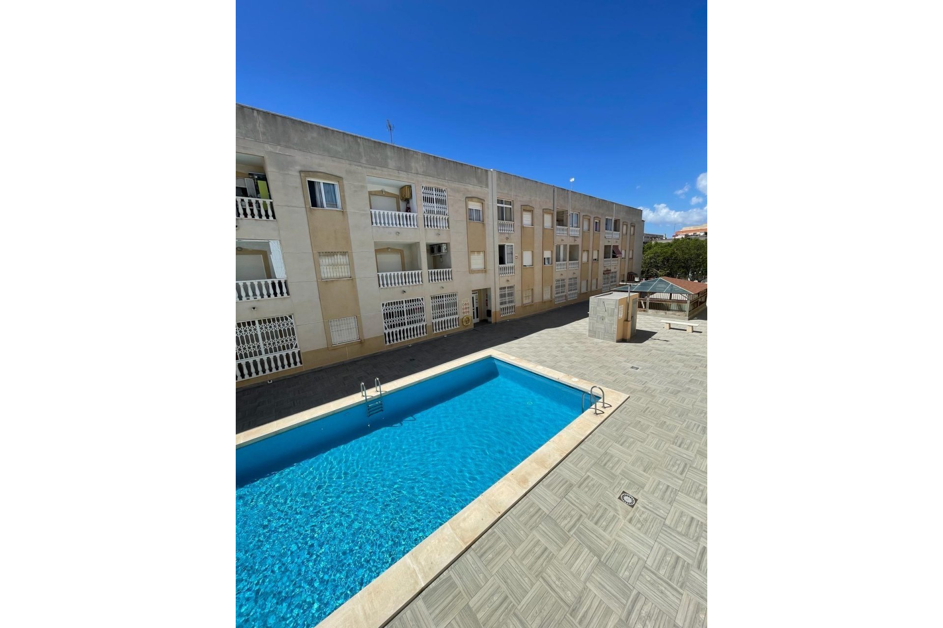 Resale - Apartamento - Torrevieja - Centro