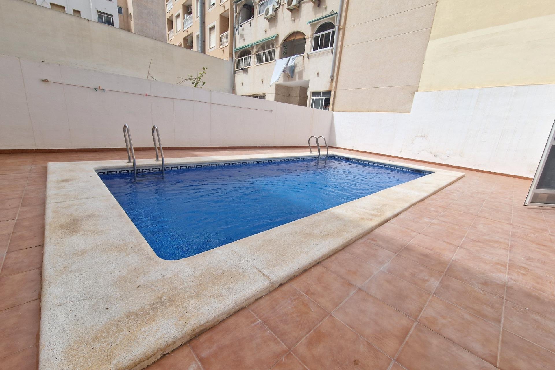 Resale - Apartamento - Torrevieja - Centro