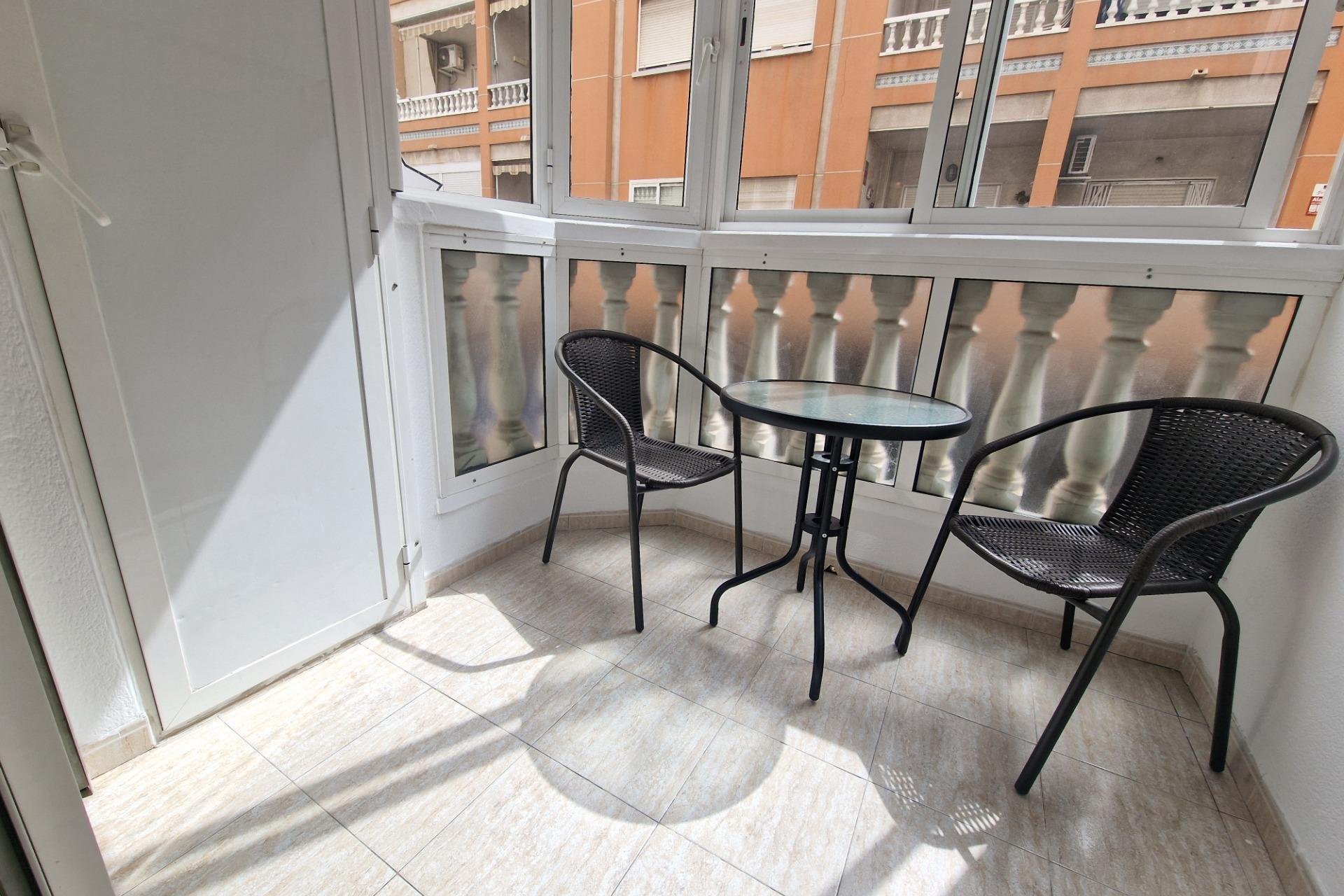 Resale - Apartamento - Torrevieja - Centro