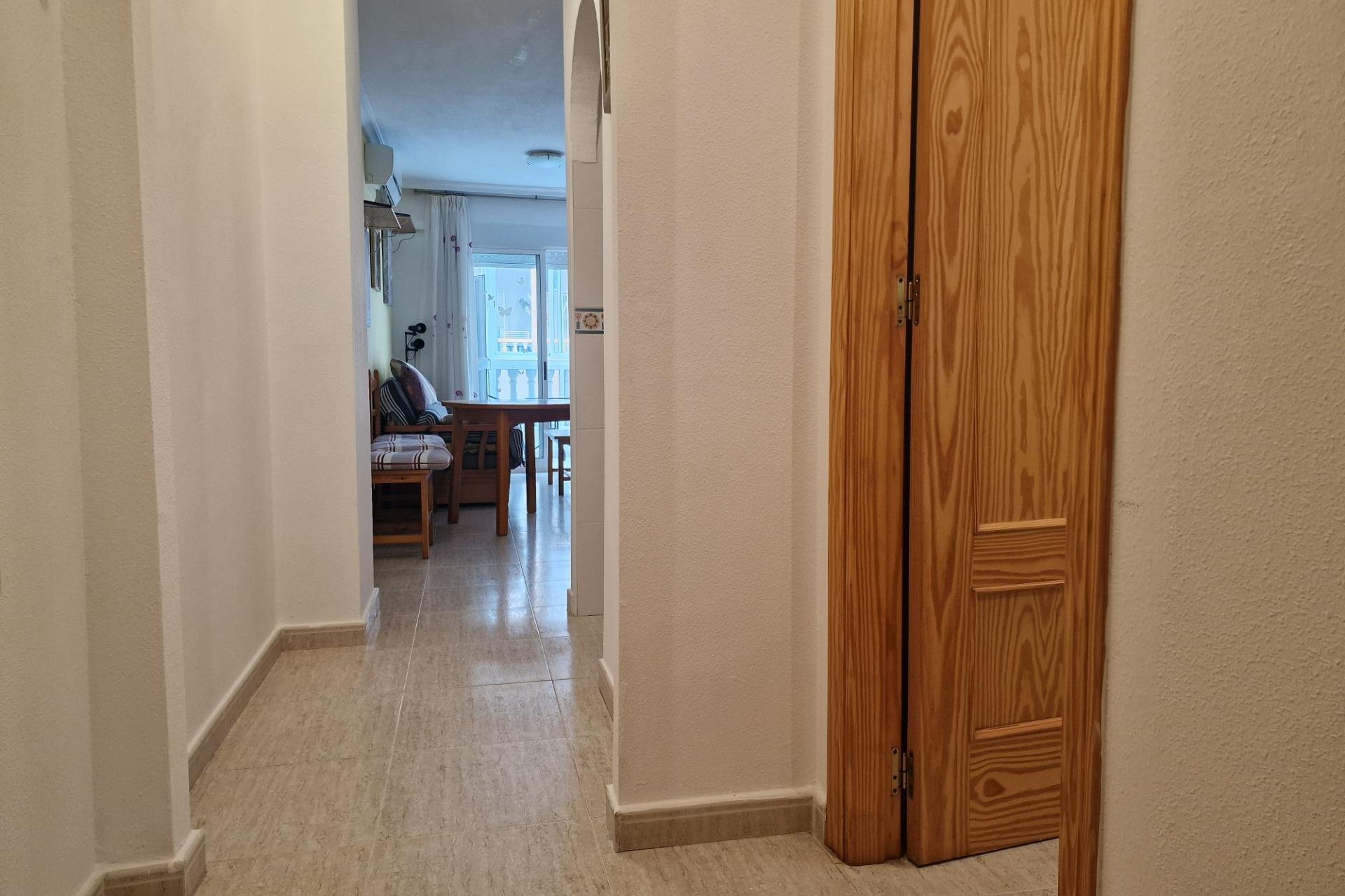 Resale - Apartamento - Torrevieja - Centro