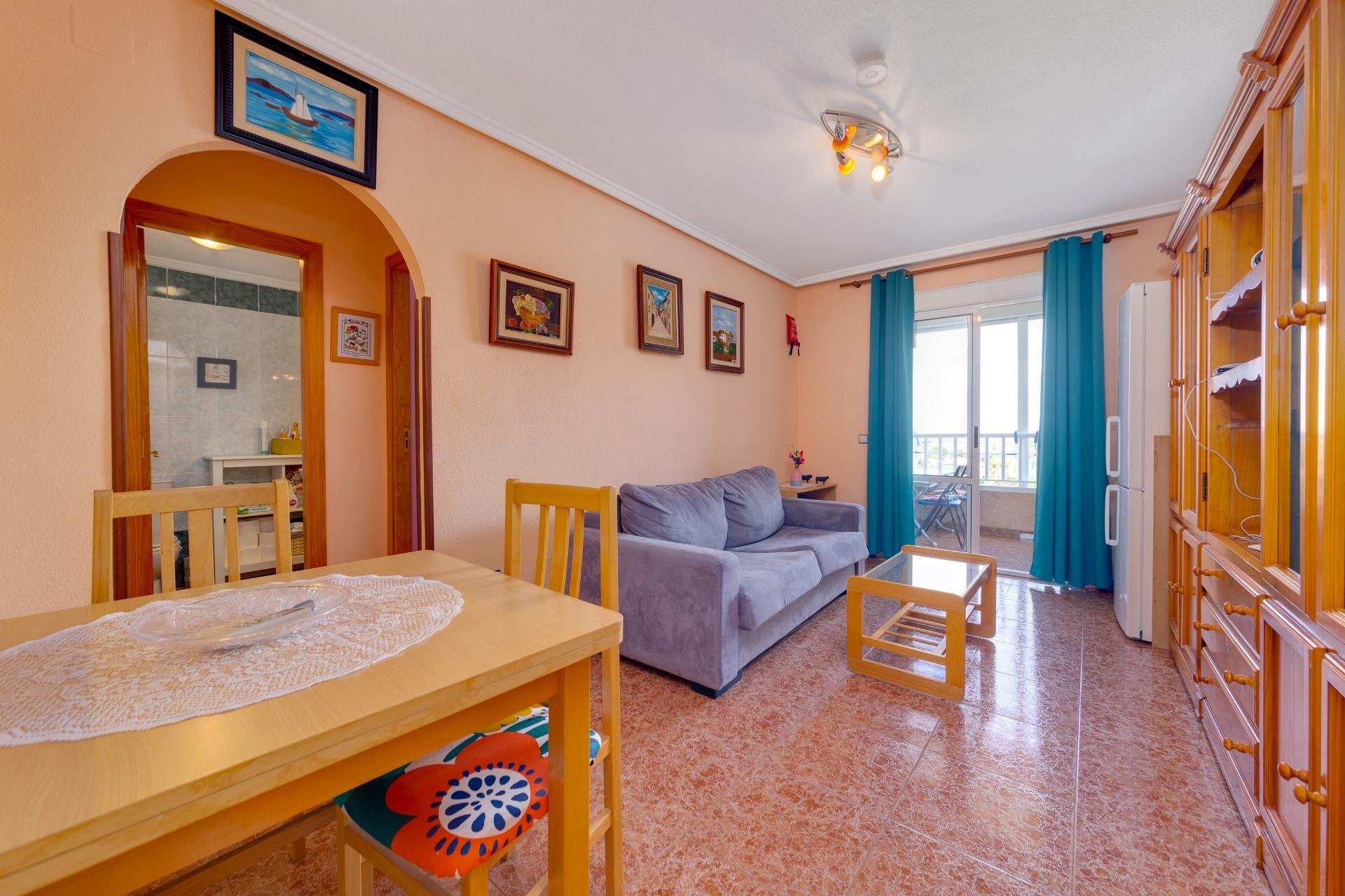 Resale - Apartamento - Torrevieja - Centro