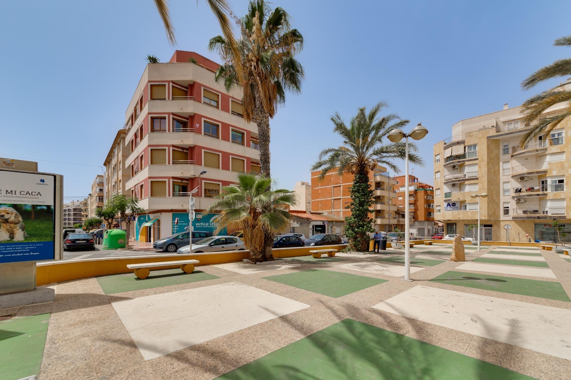 Resale - Apartamento - Torrevieja - Centro