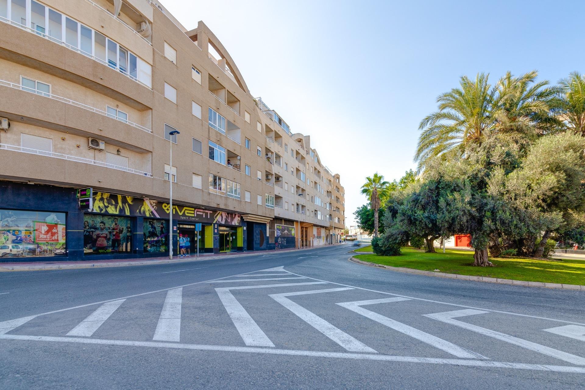 Resale - Apartamento - Torrevieja - Centro