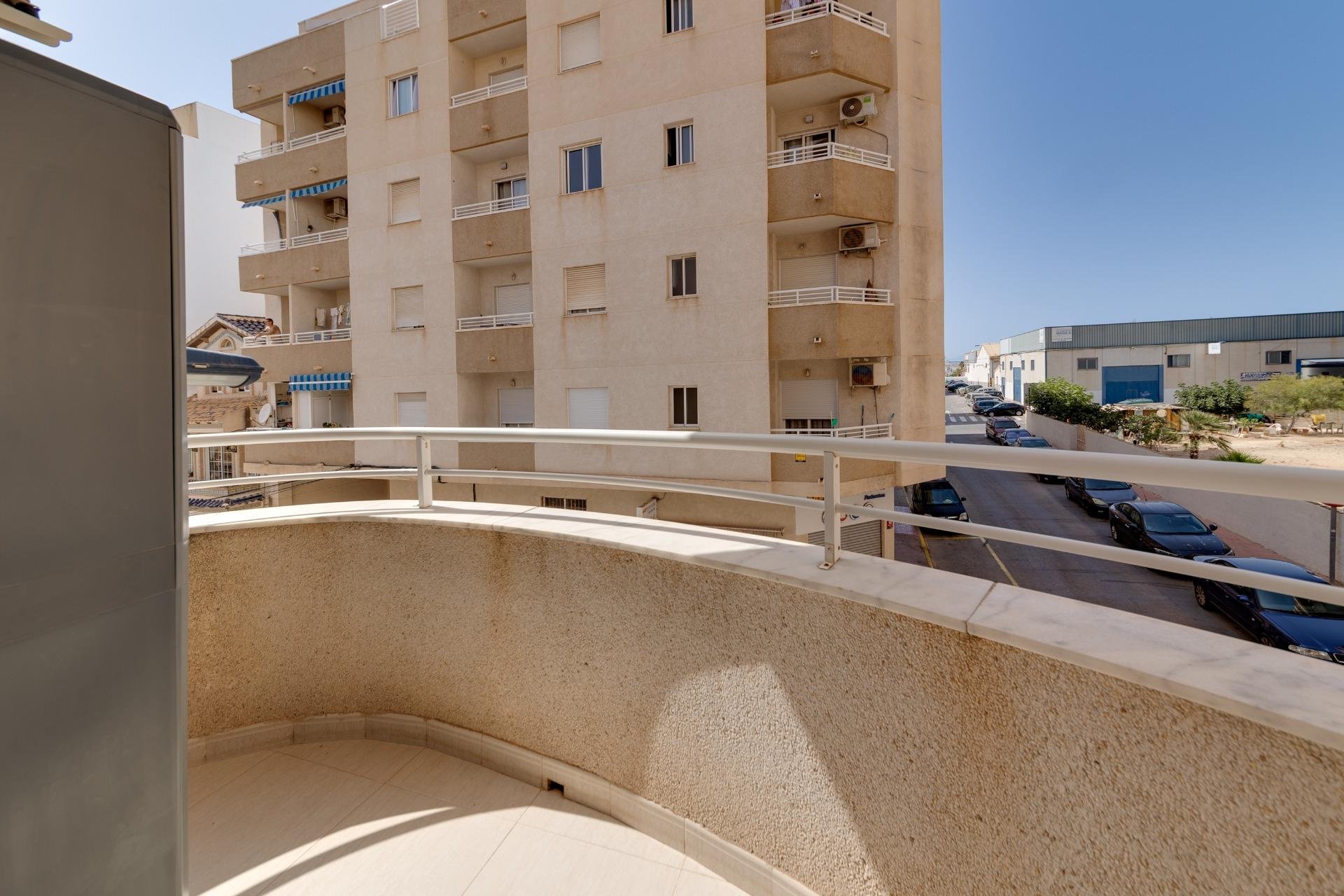 Resale - Apartamento - Torrevieja - Centro