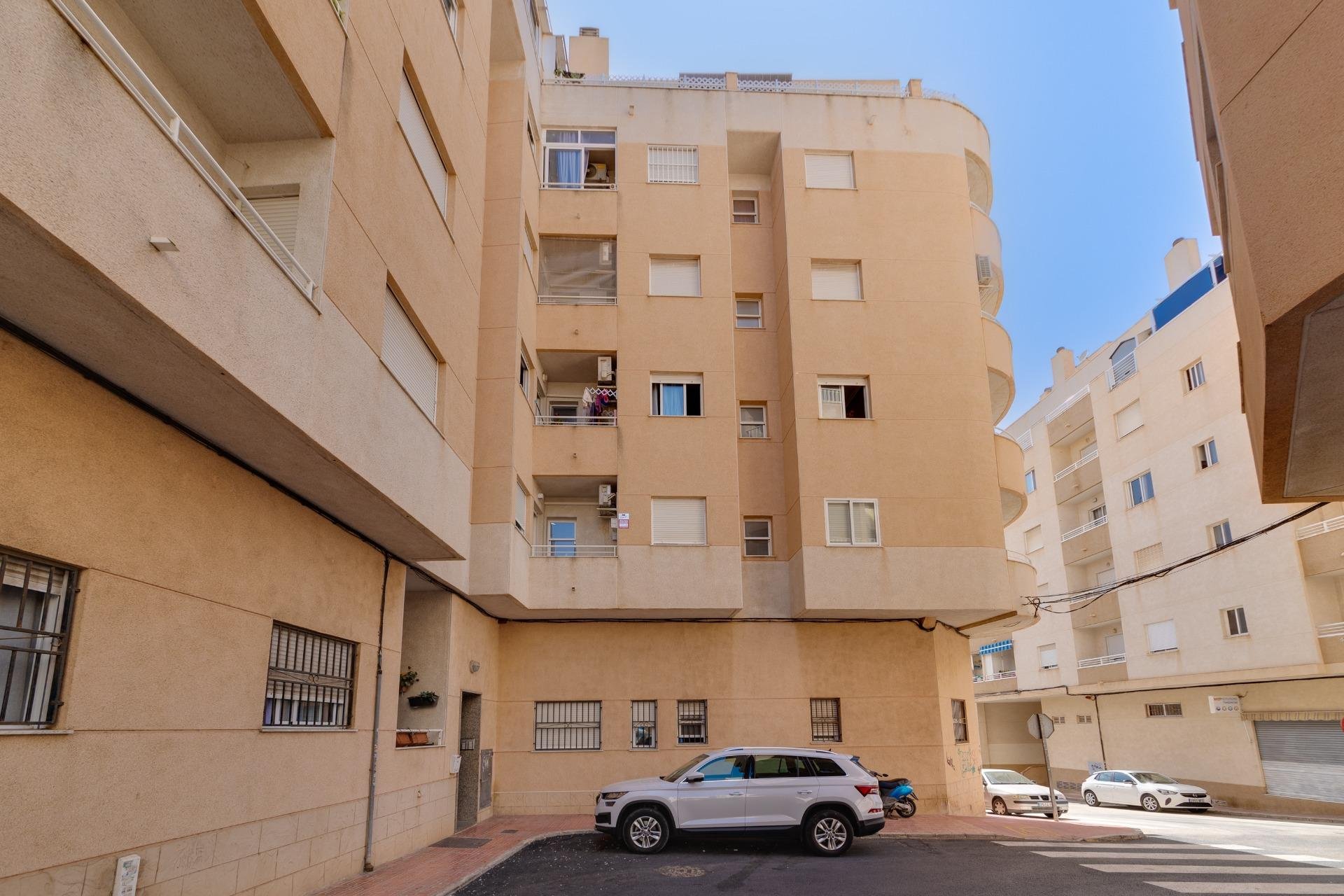 Resale - Apartamento - Torrevieja - Centro