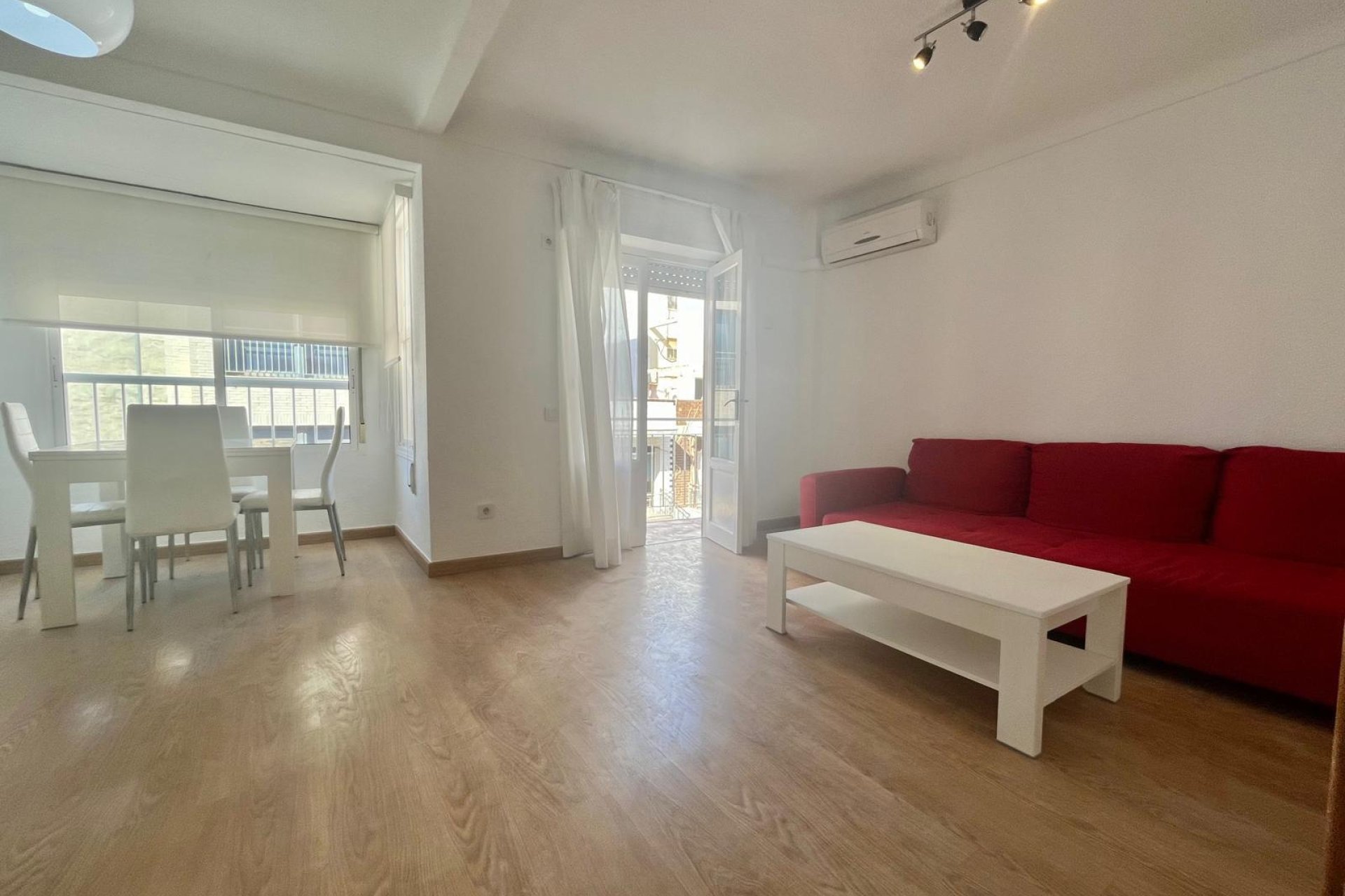 Resale - Apartamento - Torrevieja - Centro