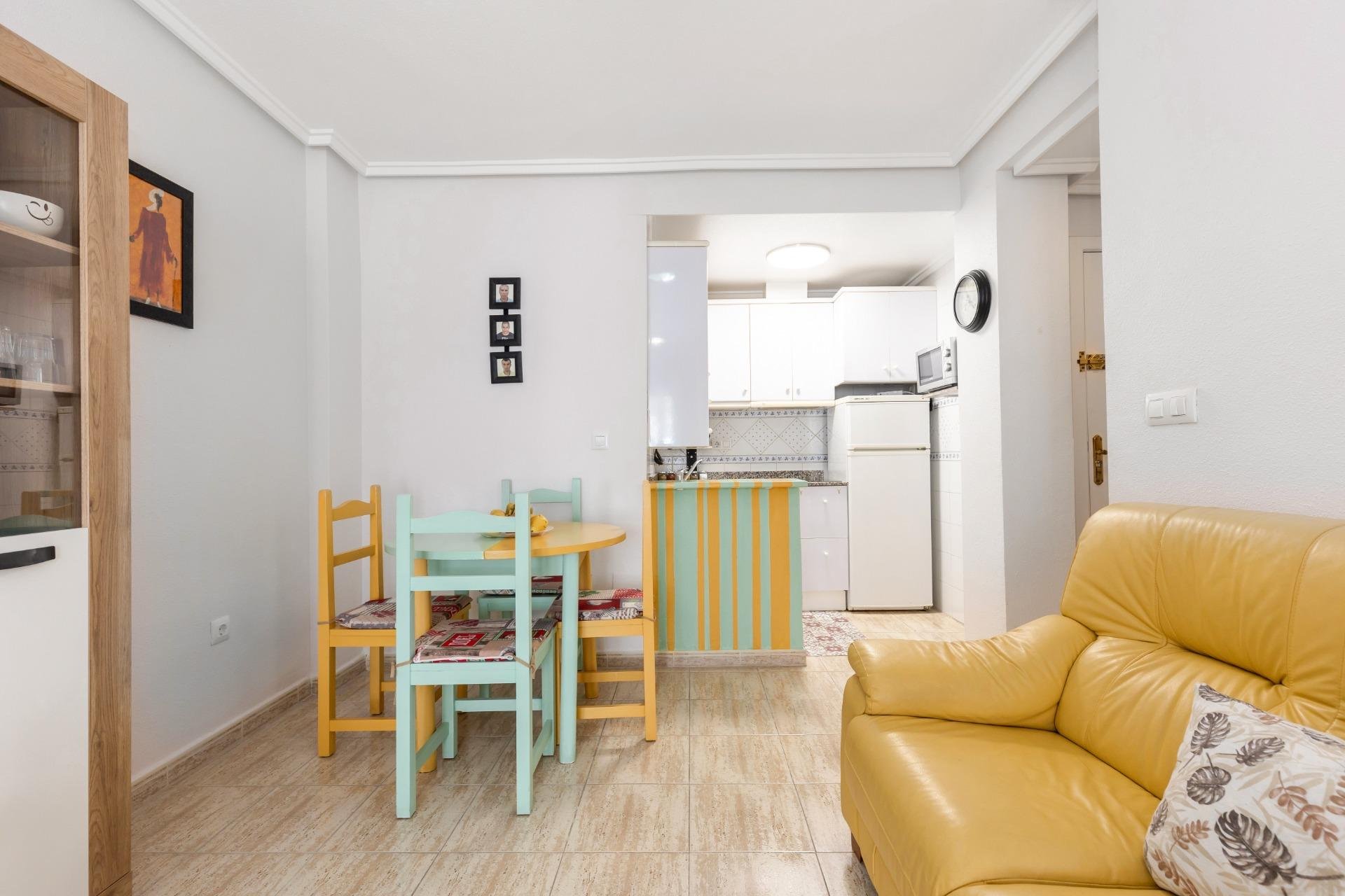 Resale - Apartamento - Torrevieja - Centro