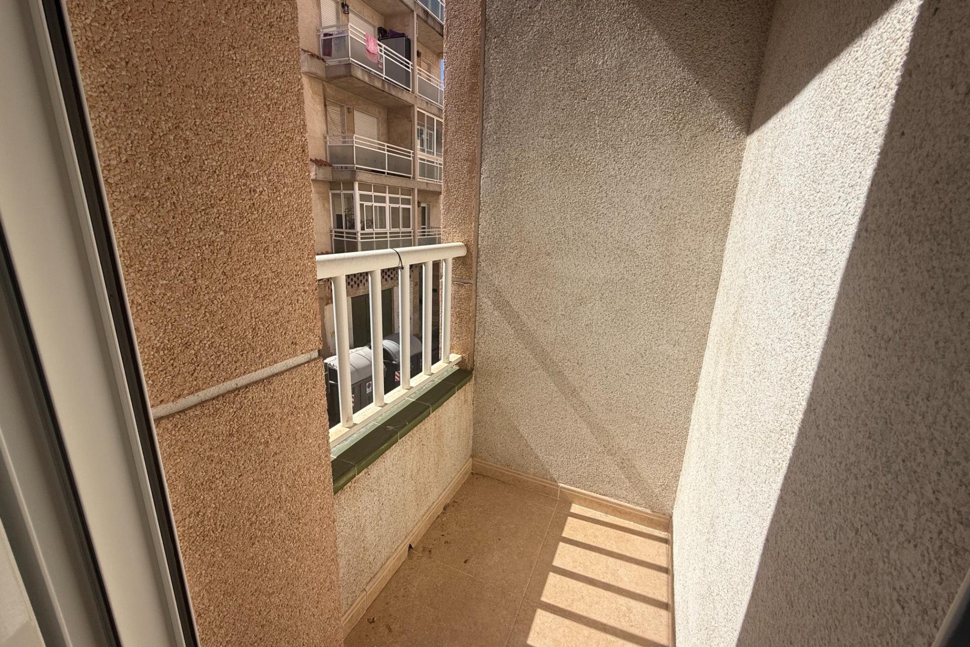 Resale - Apartamento - Torrevieja - Centro