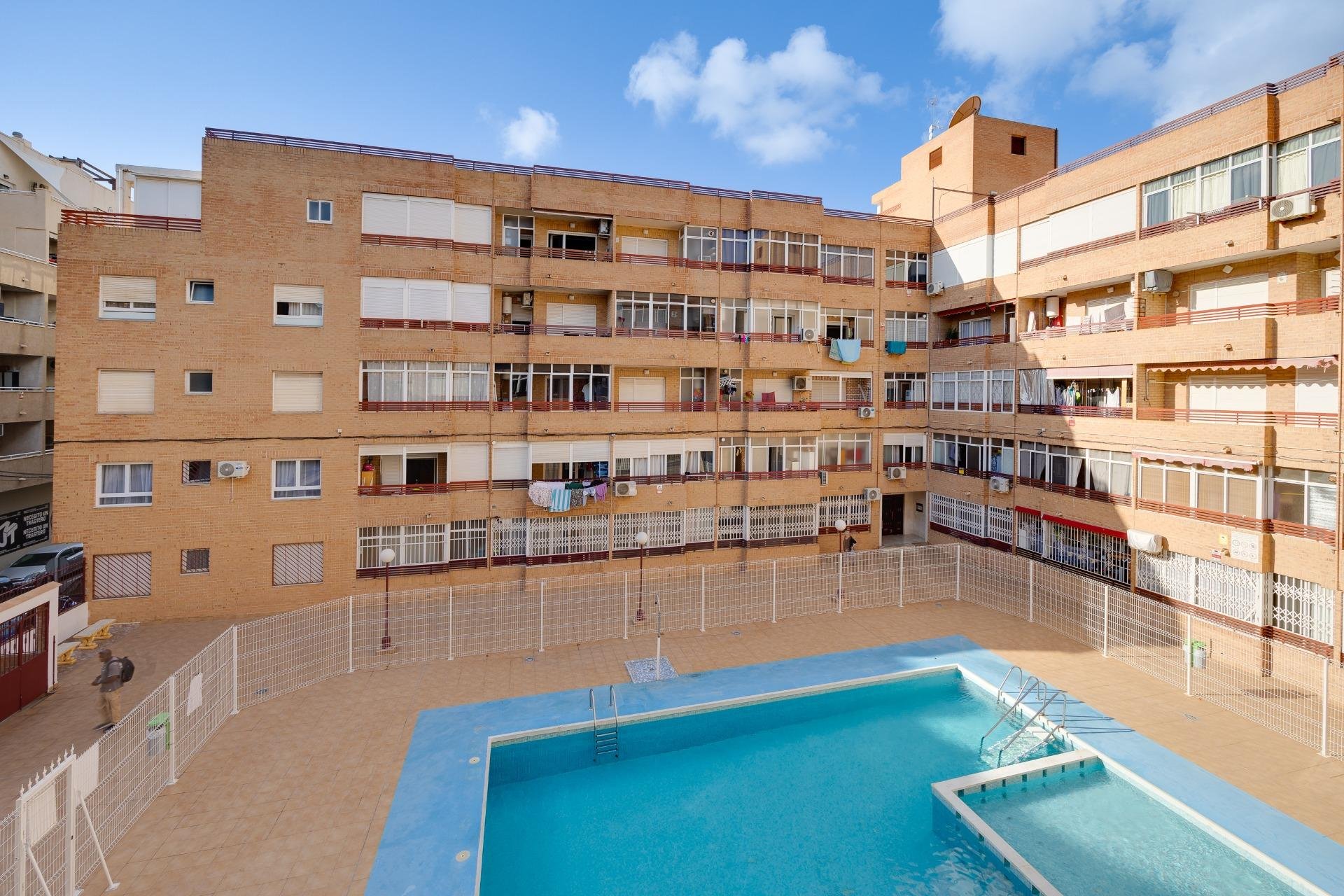 Resale - Apartamento - Torrevieja - Centro