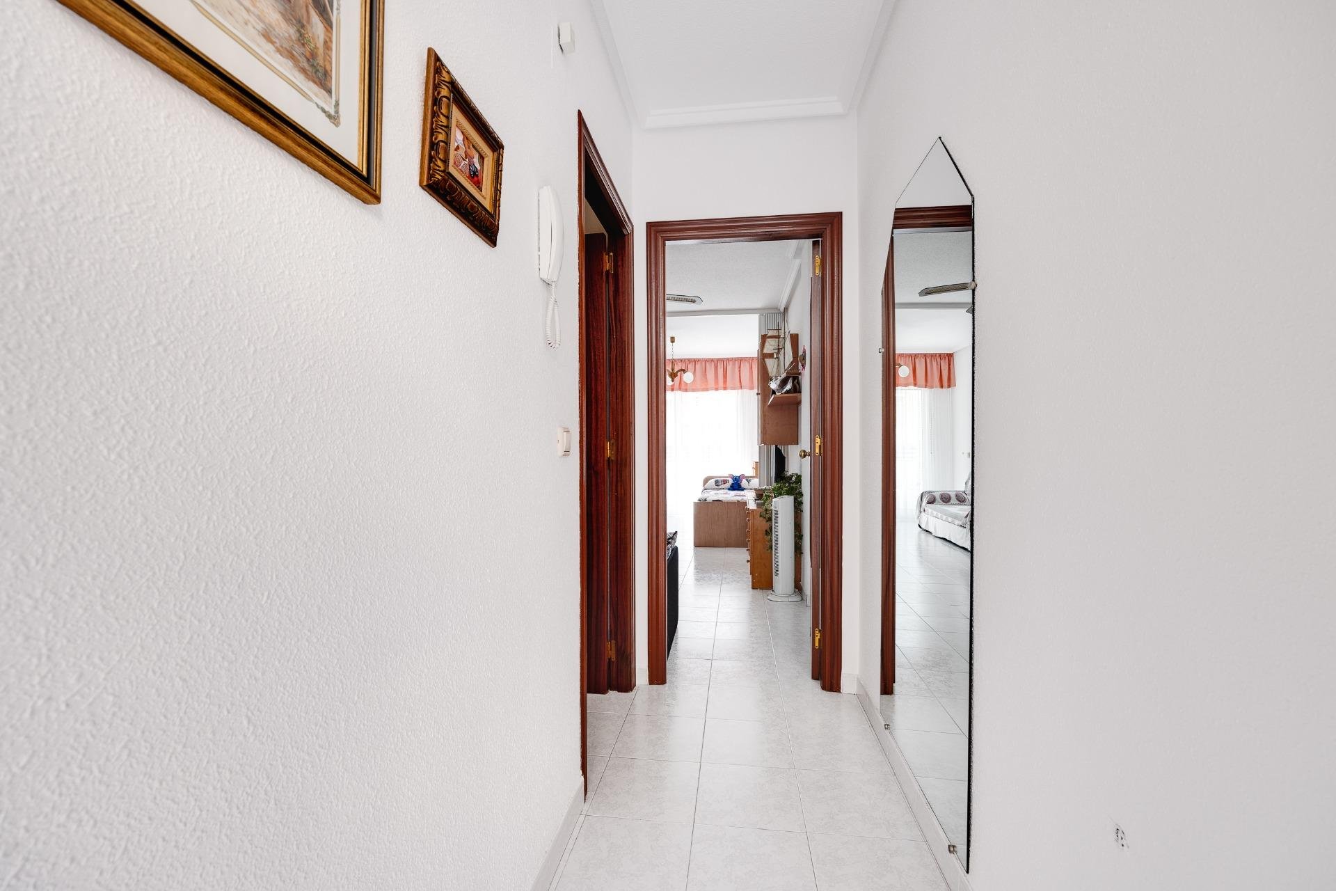 Resale - Apartamento - Torrevieja - Centro