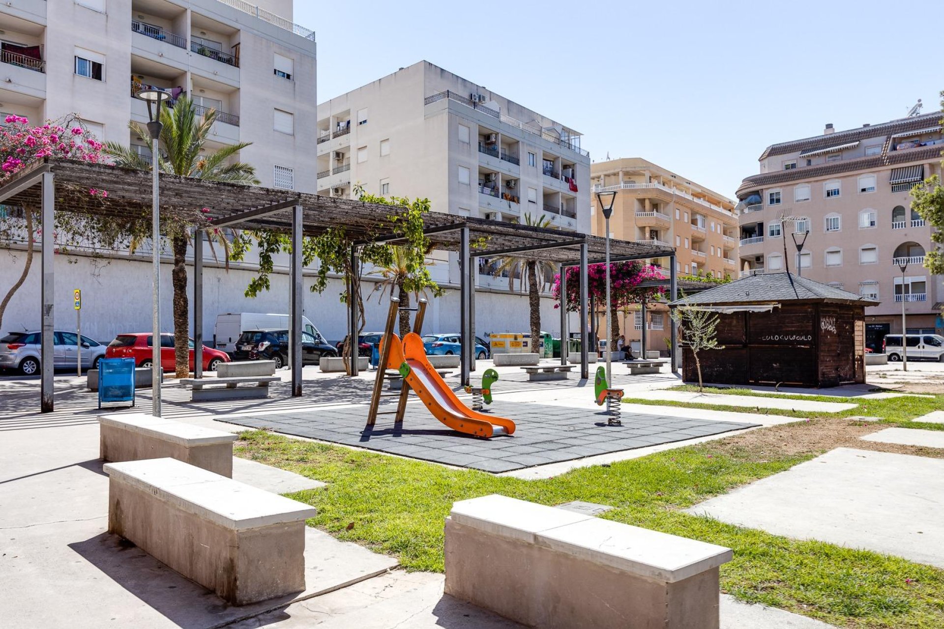 Resale - Apartamento - Torrevieja - Centro