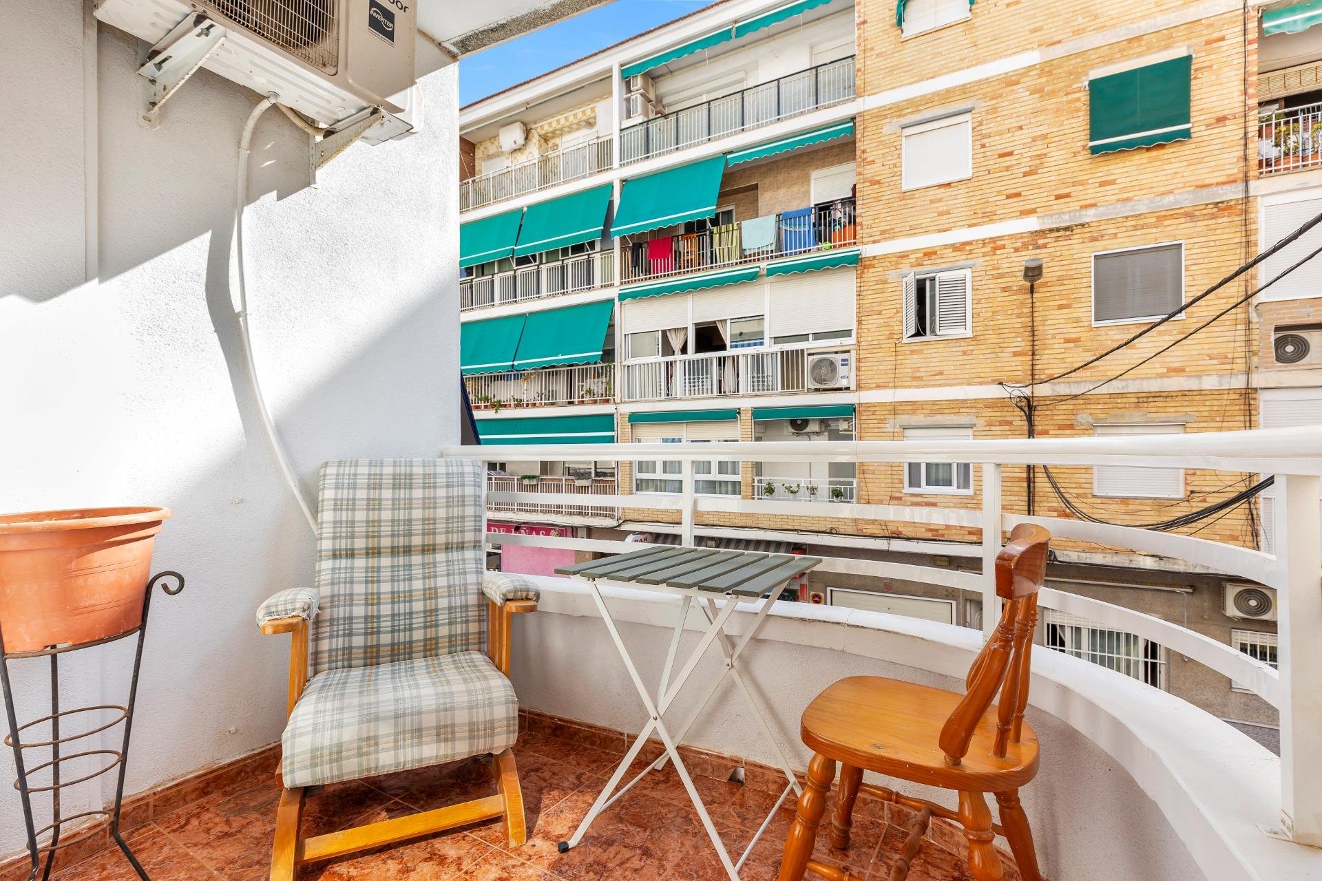 Resale - Apartamento - Torrevieja - Centro