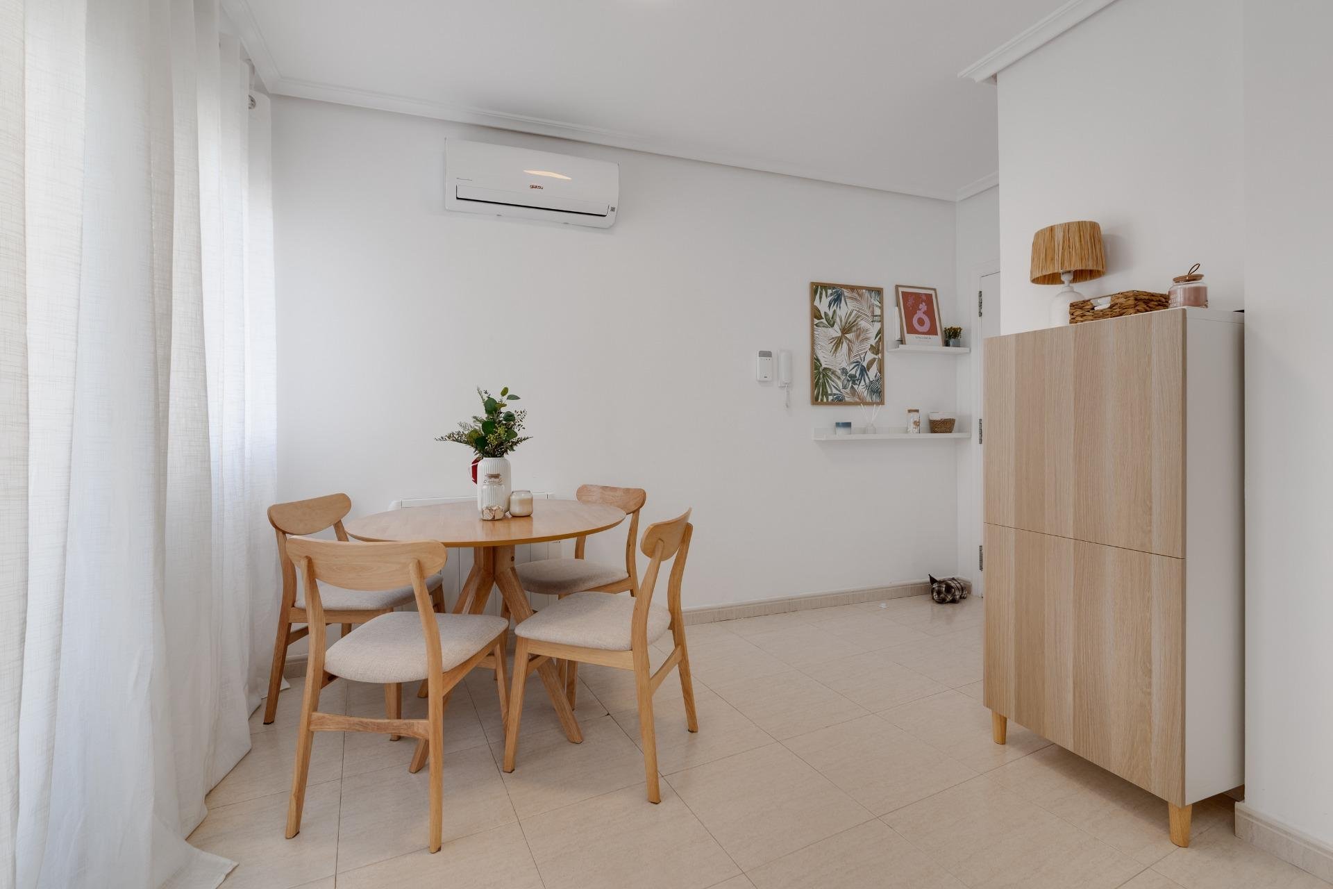 Resale - Apartamento - Torrevieja - Centro