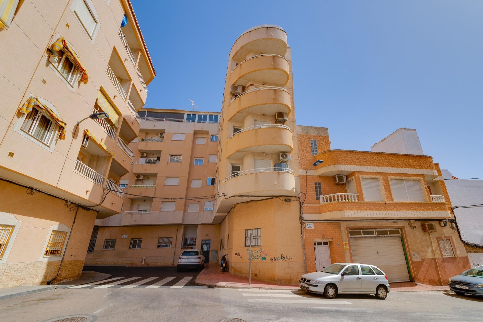 Resale - Apartamento - Torrevieja - Centro