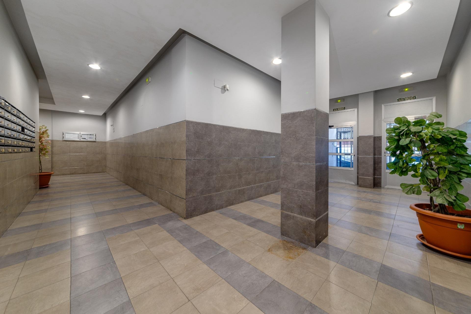 Resale - Apartamento - Torrevieja - El molino