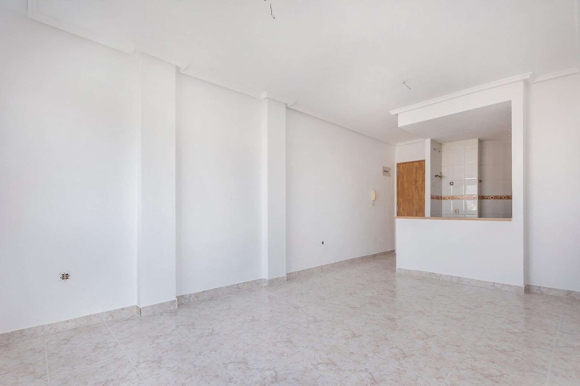 Resale - Apartamento - Torrevieja - Estacion de autobuses